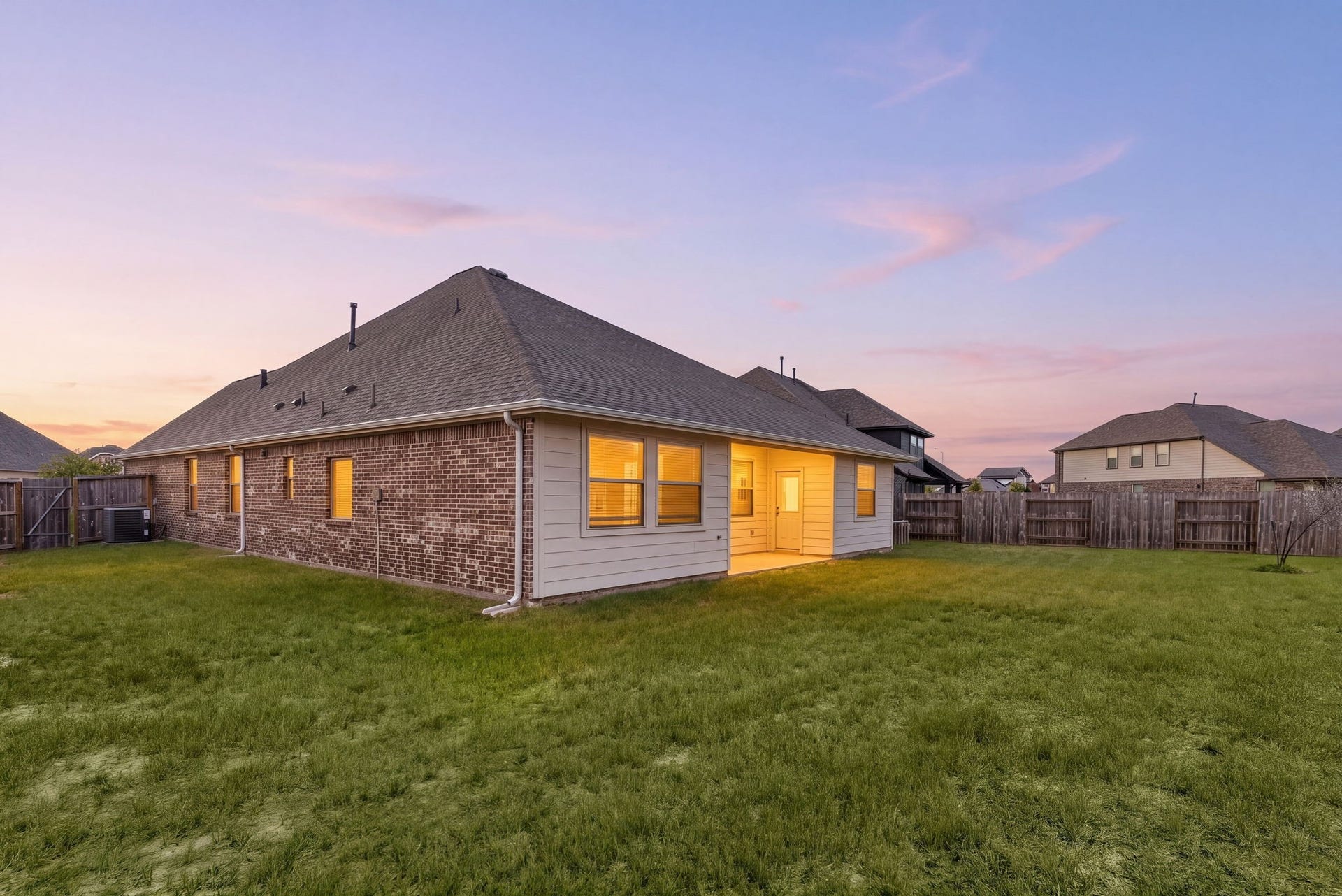 32307 Elmwood Manor, Waller, TX 77484 32307 Elmwood Manor, Waller, TX 77484