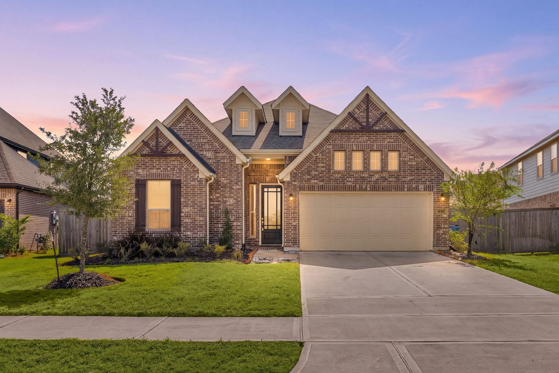 32307 Elmwood Manor, Waller, TX 77484 32307 Elmwood Manor, Waller, TX 77484