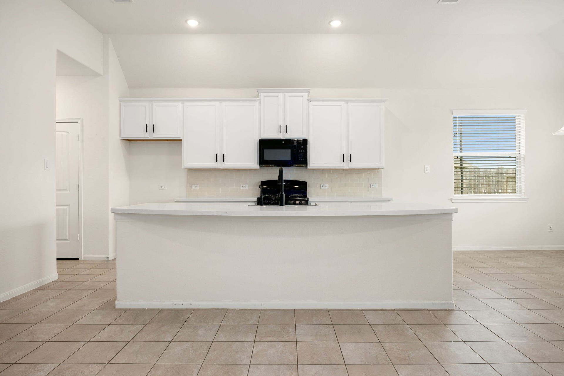 32307 Elmwood Manor, Waller, TX 77484 32307 Elmwood Manor, Waller, TX 77484