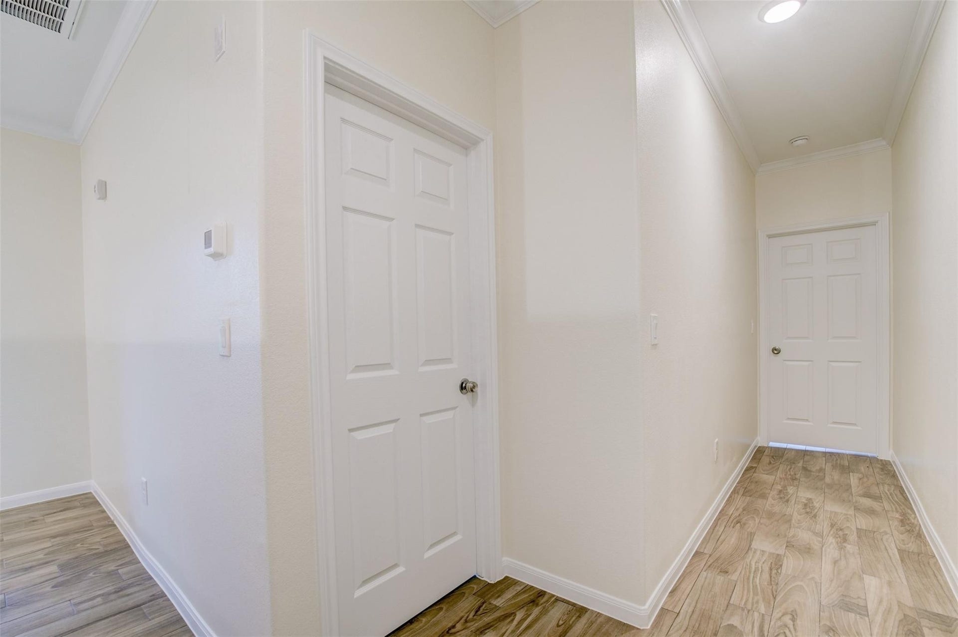 Upstairs hallway seperating the bedrooms