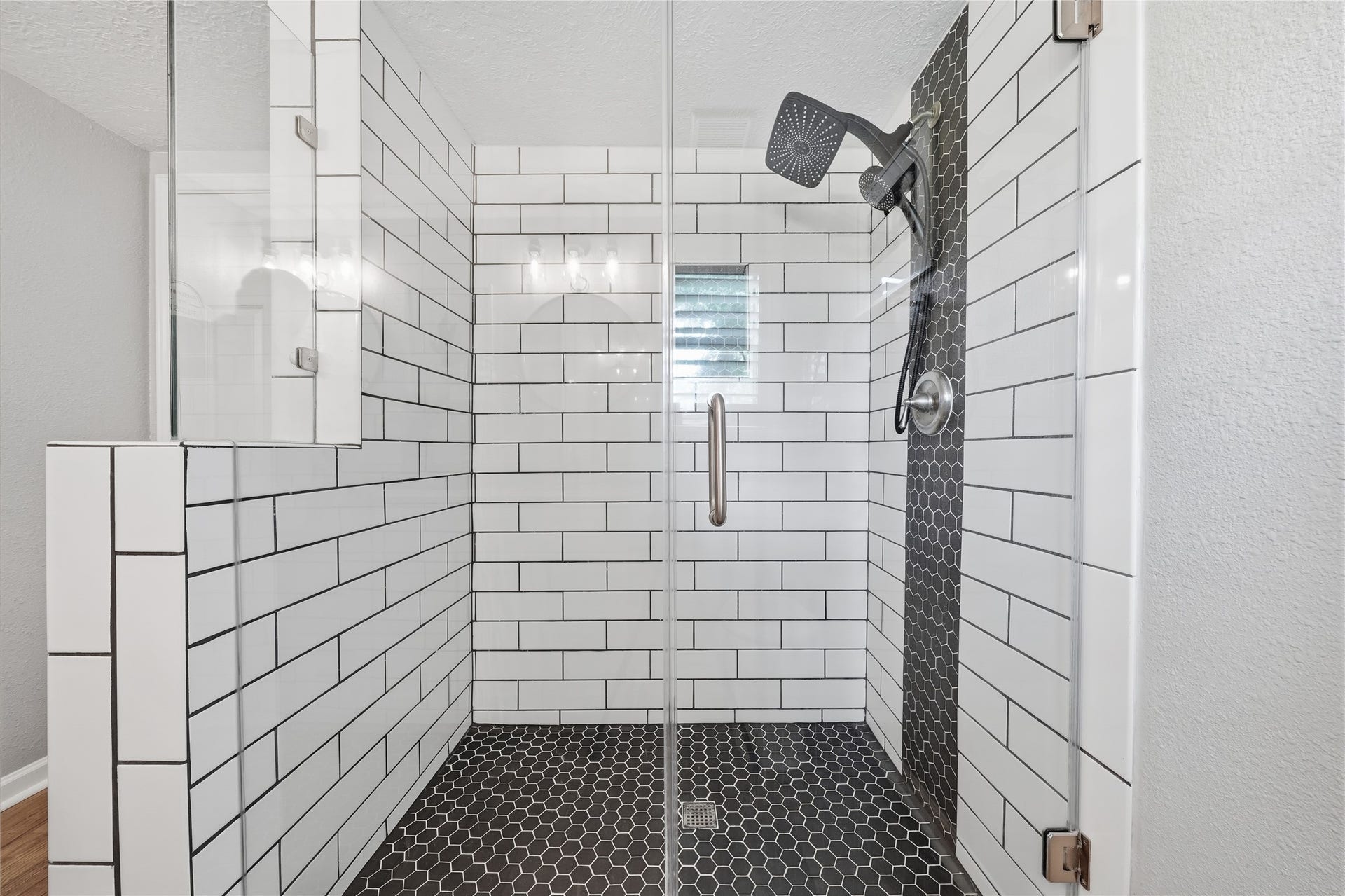 3037 Longwood Lane, Dickinson, TX 77539 Large walk in shower in primary suite