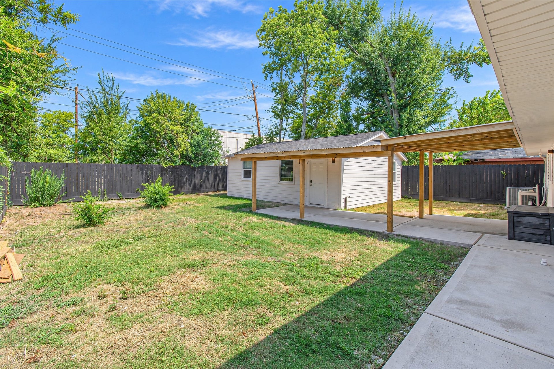 5326 De Lange Lane, Houston, TX 77092 5326 De Lange Lane, Houston, TX 77092