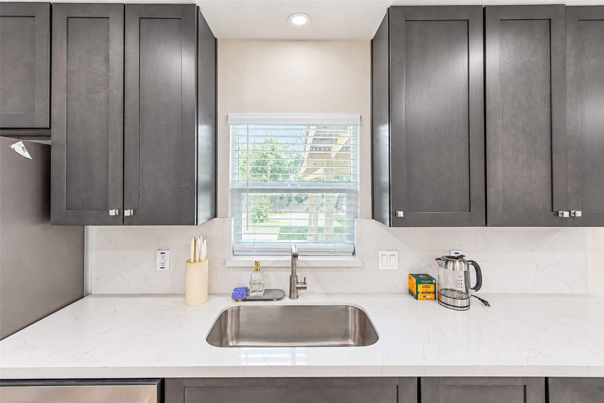 5326 De Lange Lane, Houston, TX 77092 5326 De Lange Lane, Houston, TX 77092