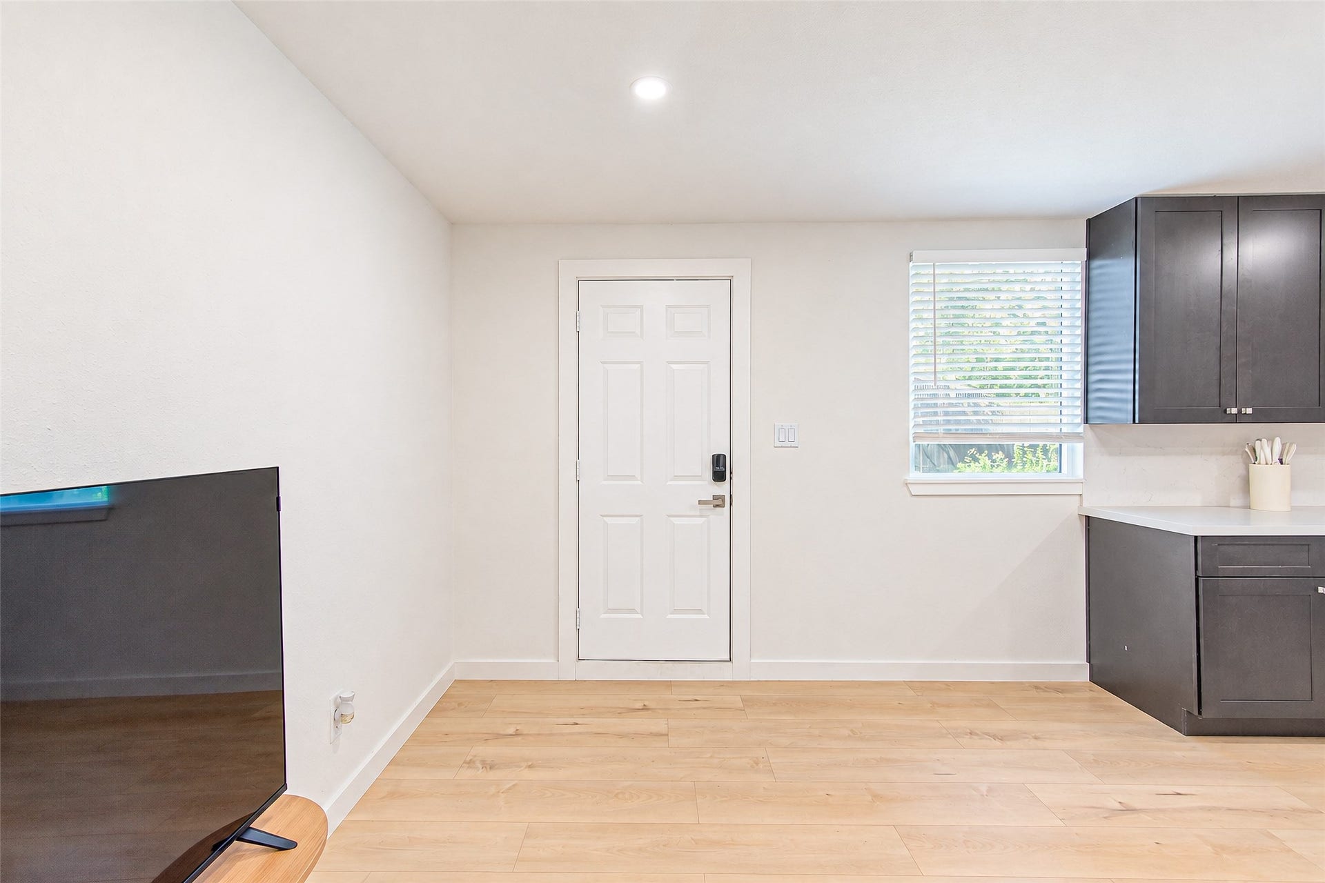 5326 De Lange Lane, Houston, TX 77092 5326 De Lange Lane, Houston, TX 77092