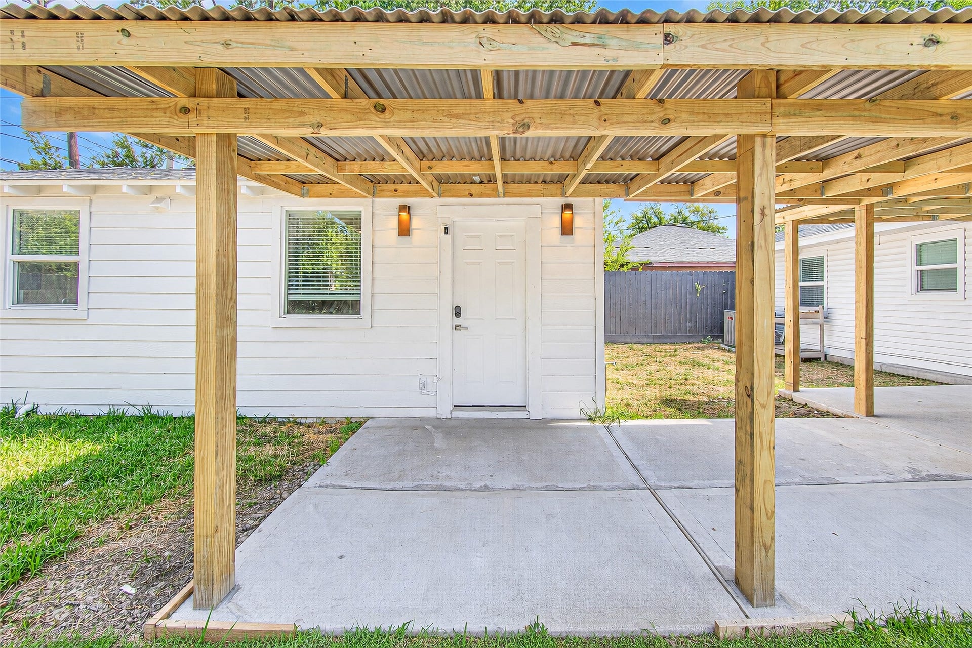 5326 De Lange Lane, Houston, TX 77092 5326 De Lange Lane, Houston, TX 77092