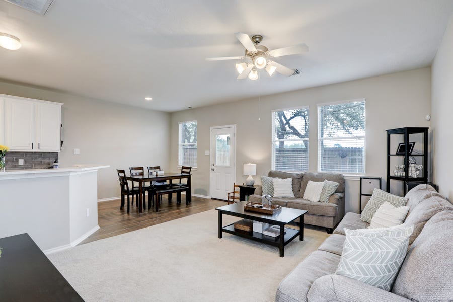 Property photo for 3125 Empire Falls Lane, Dickinson, TX