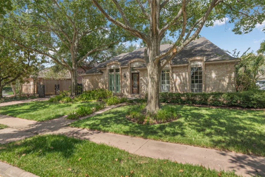 Property photo for 12214 Maple Rock Drive, Houston, TX