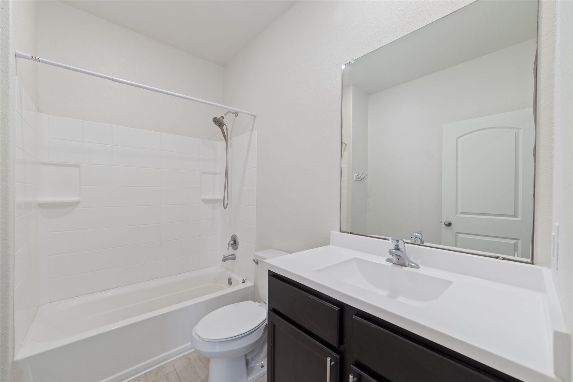 3000 Iron Woods Drive, Katy, TX 77493 Full Bathroom