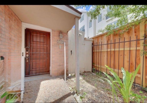 Property photo for 2109 Nantucket Drive, Houston, TX