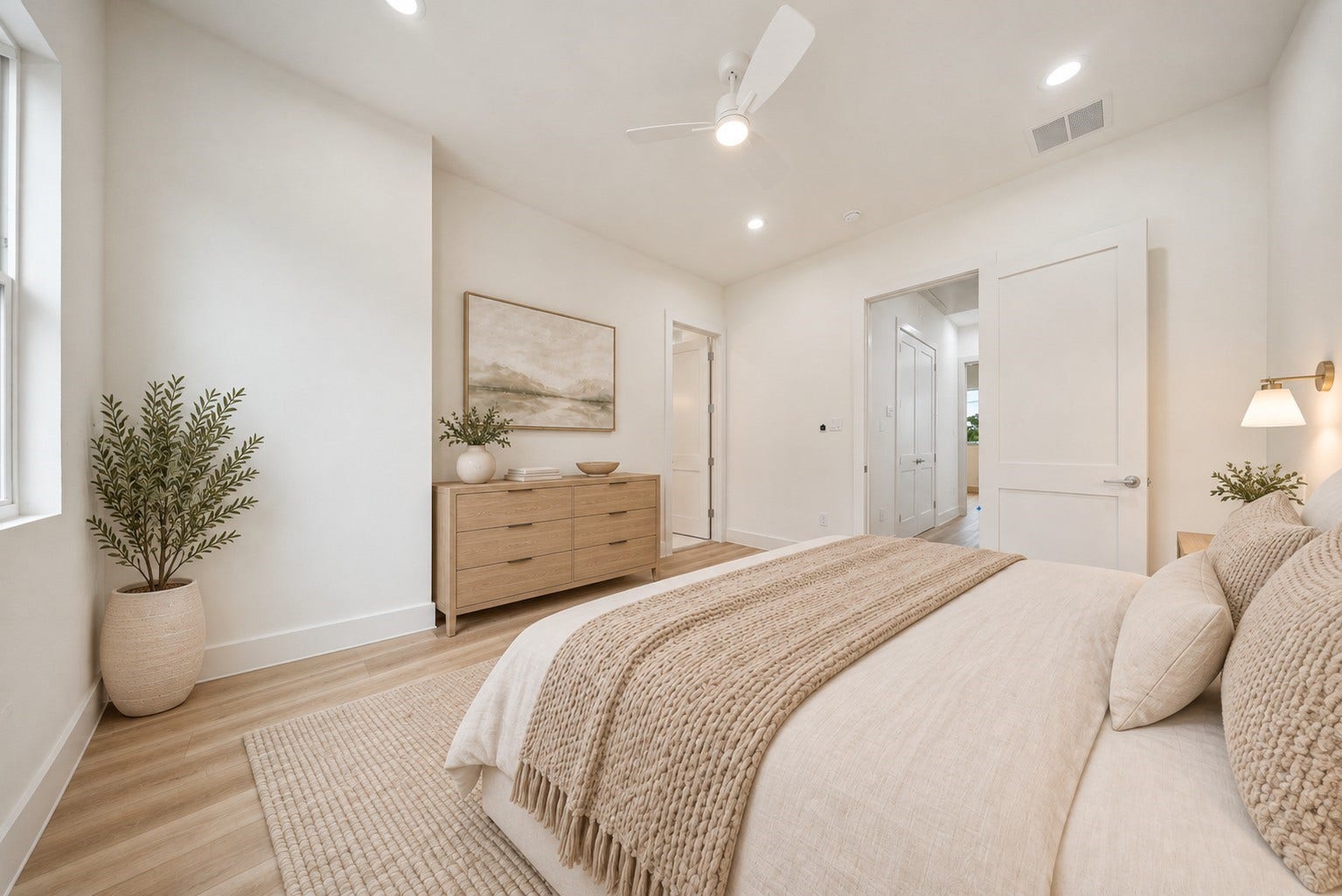 1122 Weiss Street, Houston, TX 77009 Primary Bedroom