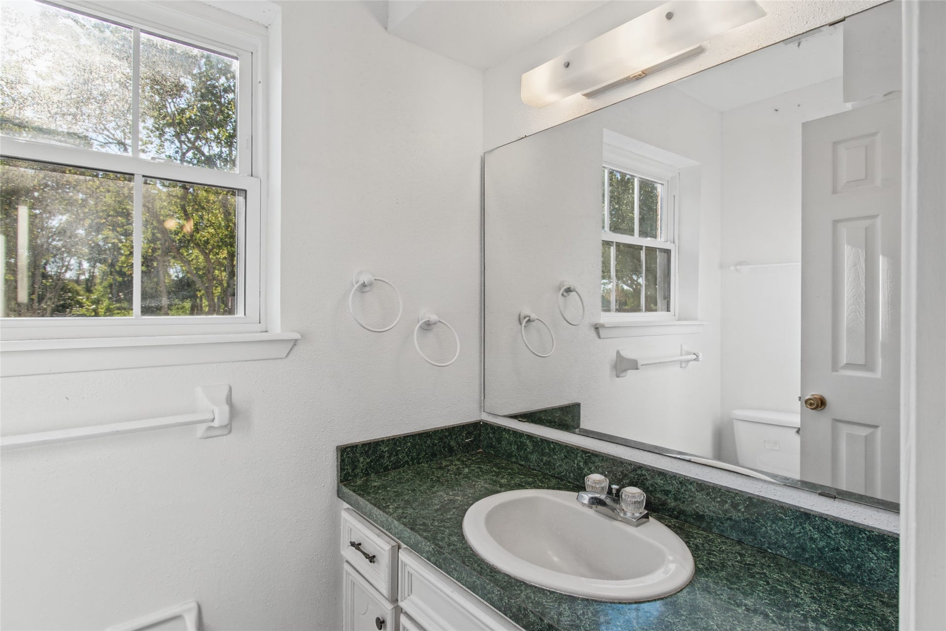5502 Wickwillow Lane, Alvin, TX 77511 5502 Wickwillow Lane, Alvin, TX 77511
