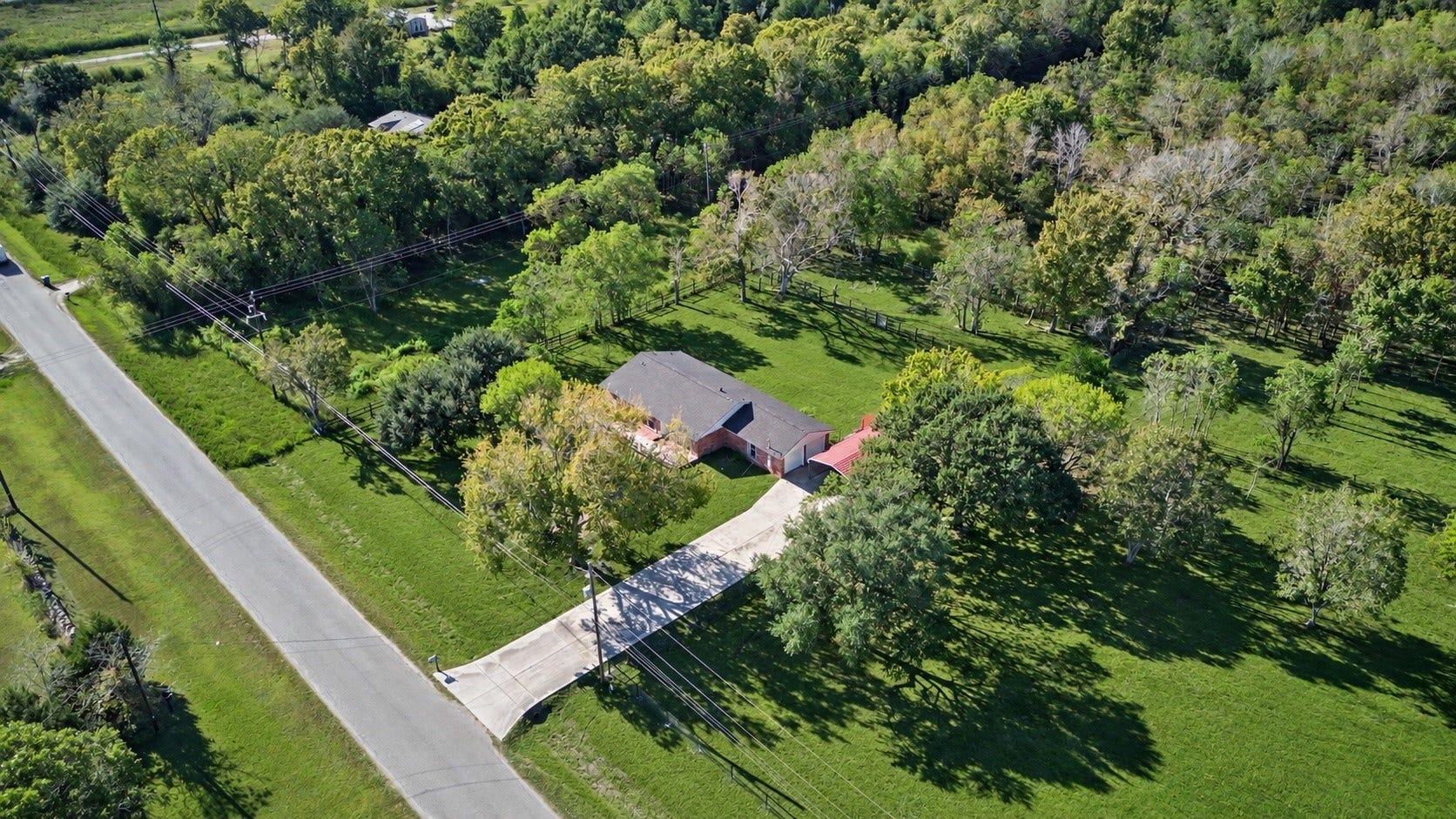 5502 Wickwillow Lane, Alvin, TX 77511 5502 Wickwillow Lane, Alvin, TX 77511