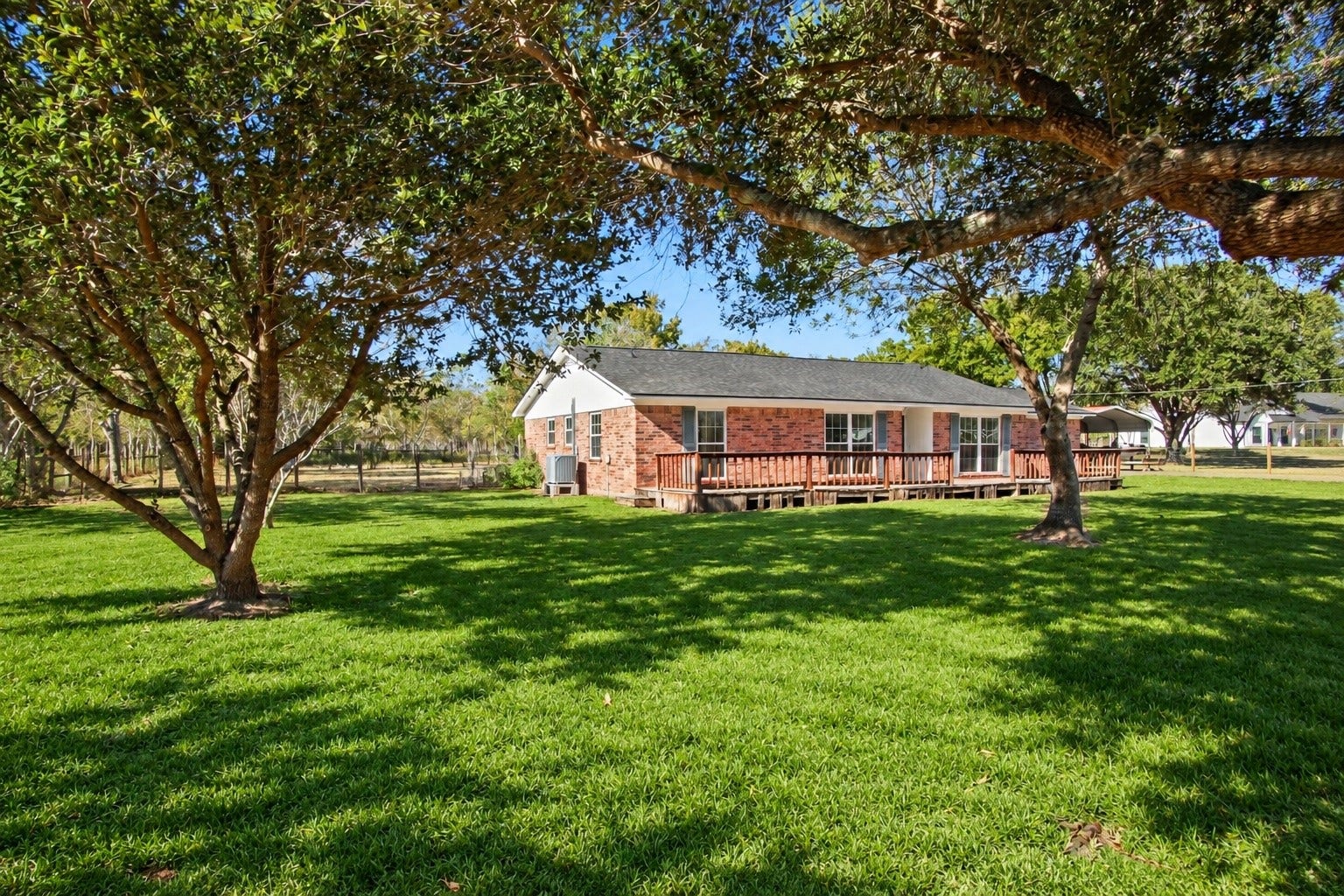 5502 Wickwillow Lane, Alvin, TX 77511 5502 Wickwillow Lane, Alvin, TX 77511