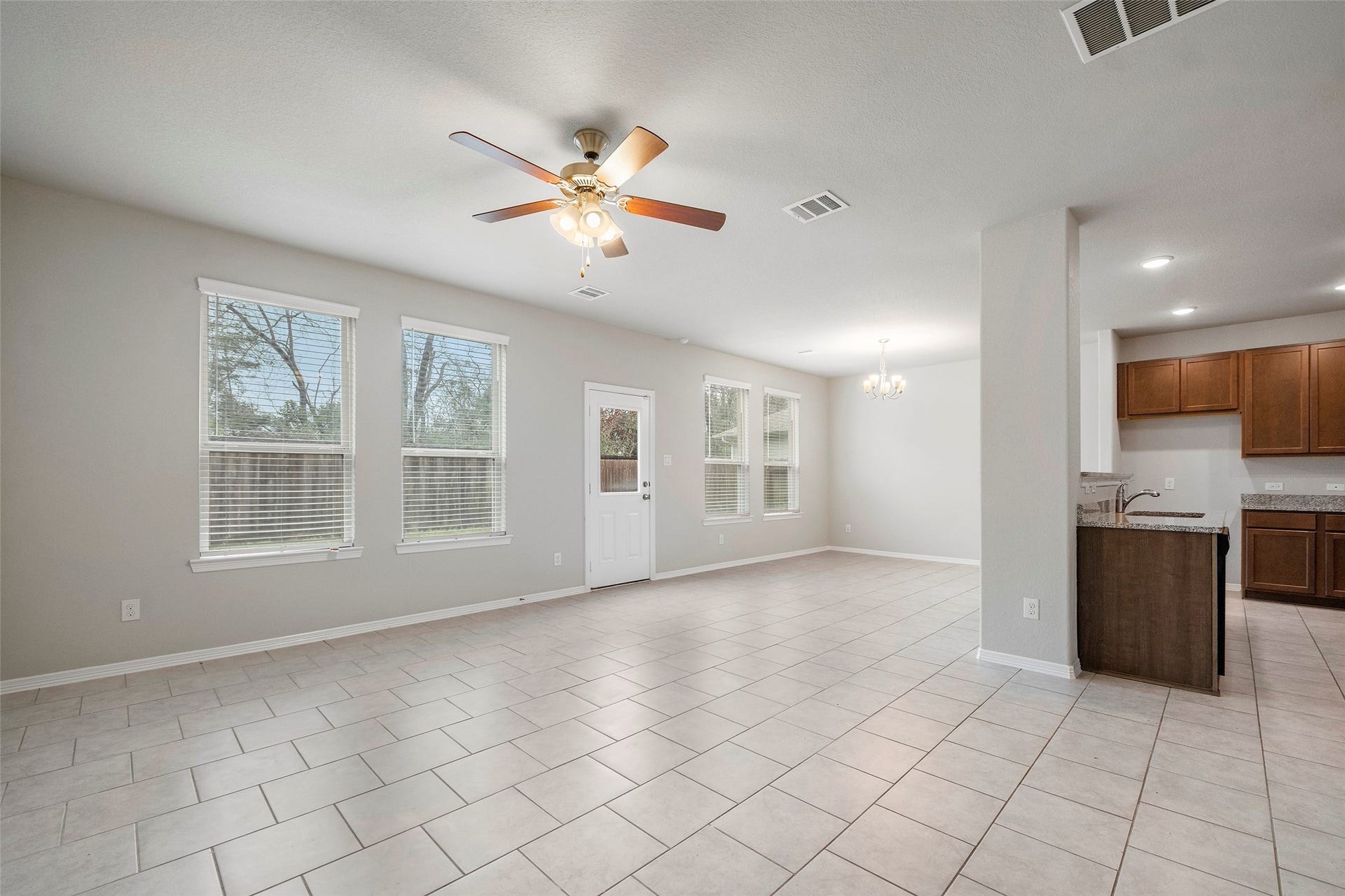 25953 Northpark Birch Drive, Porter, TX 77365 25953 Northpark Birch Drive, Porter, TX 77365