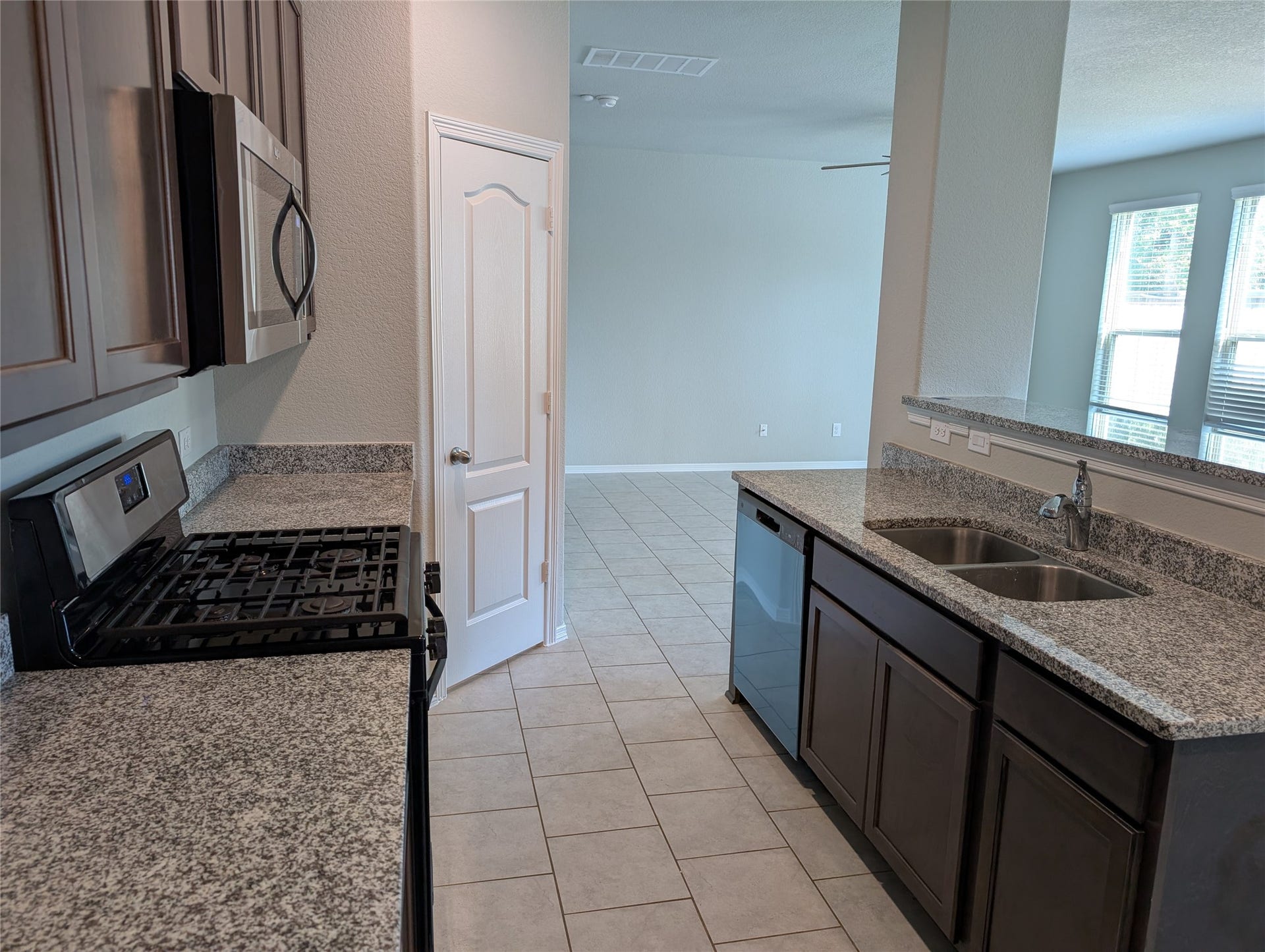 25953 Northpark Birch Drive, Porter, TX 77365 25953 Northpark Birch Drive, Porter, TX 77365
