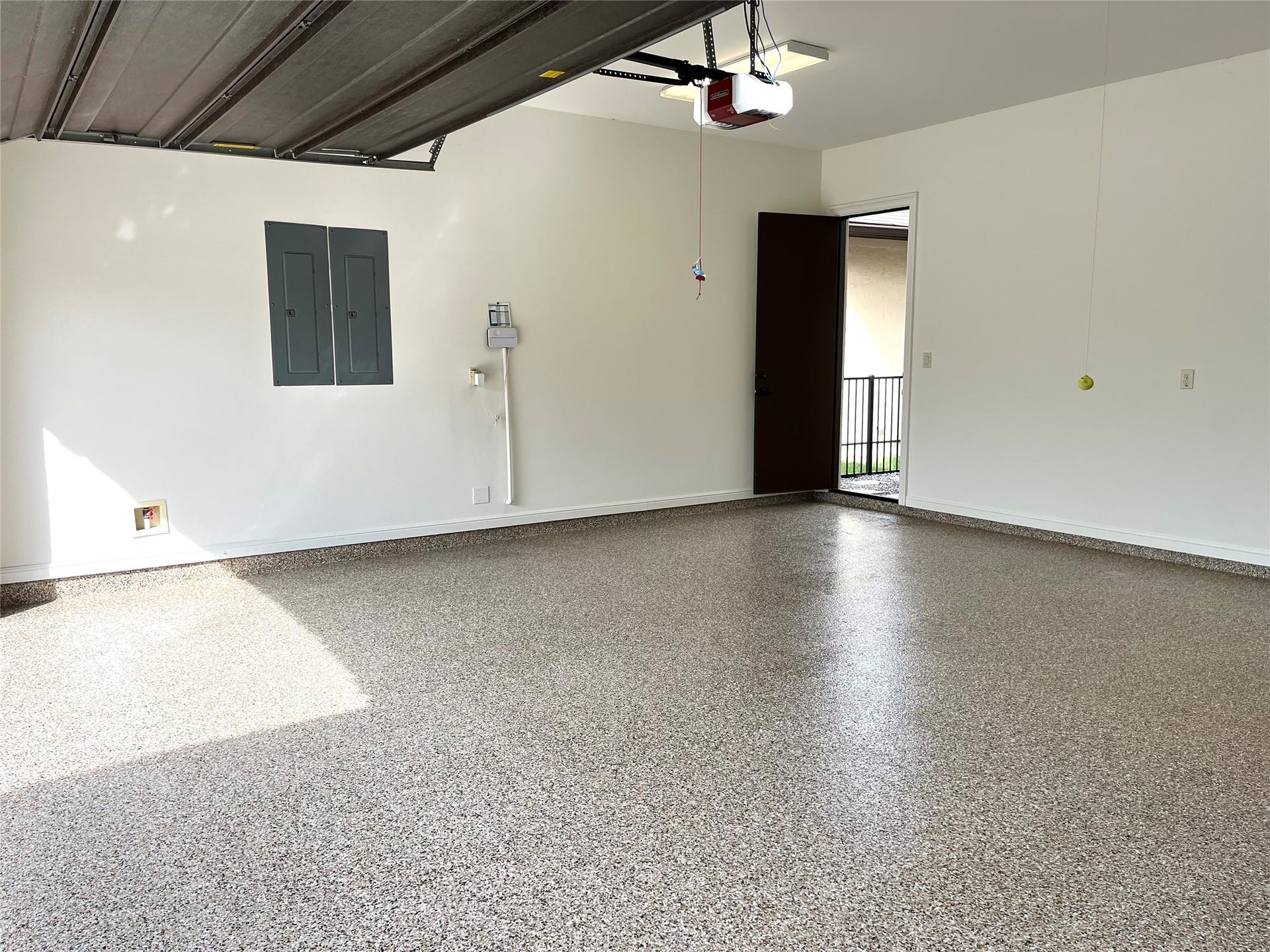 10114 E Frio River Circle N, Cypress, TX 77433 Both garages with new Polyaspartic coating in 2025