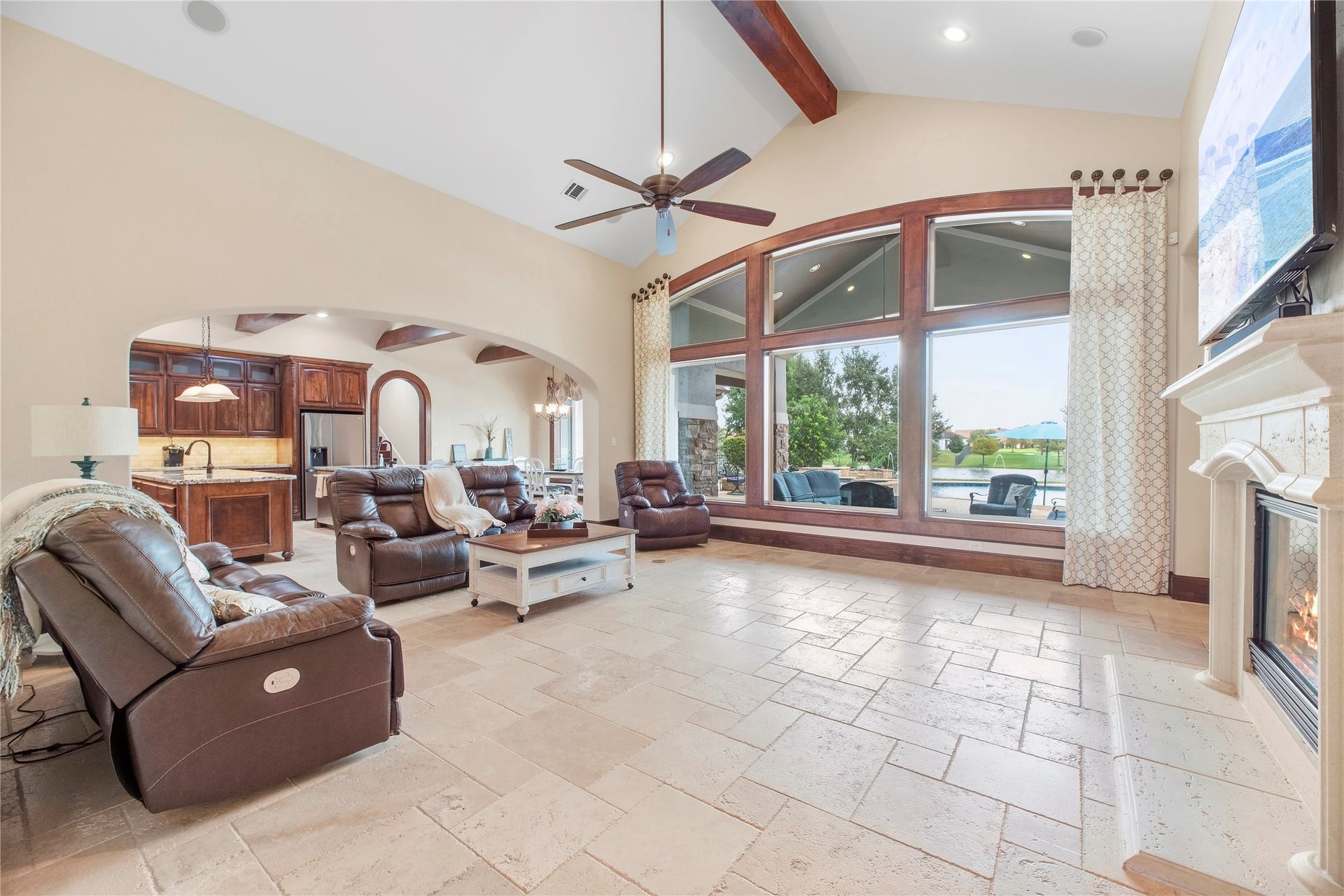 10114 E Frio River Circle N, Cypress, TX 77433 Family room, with Heatilator fireplace with cast stone surround