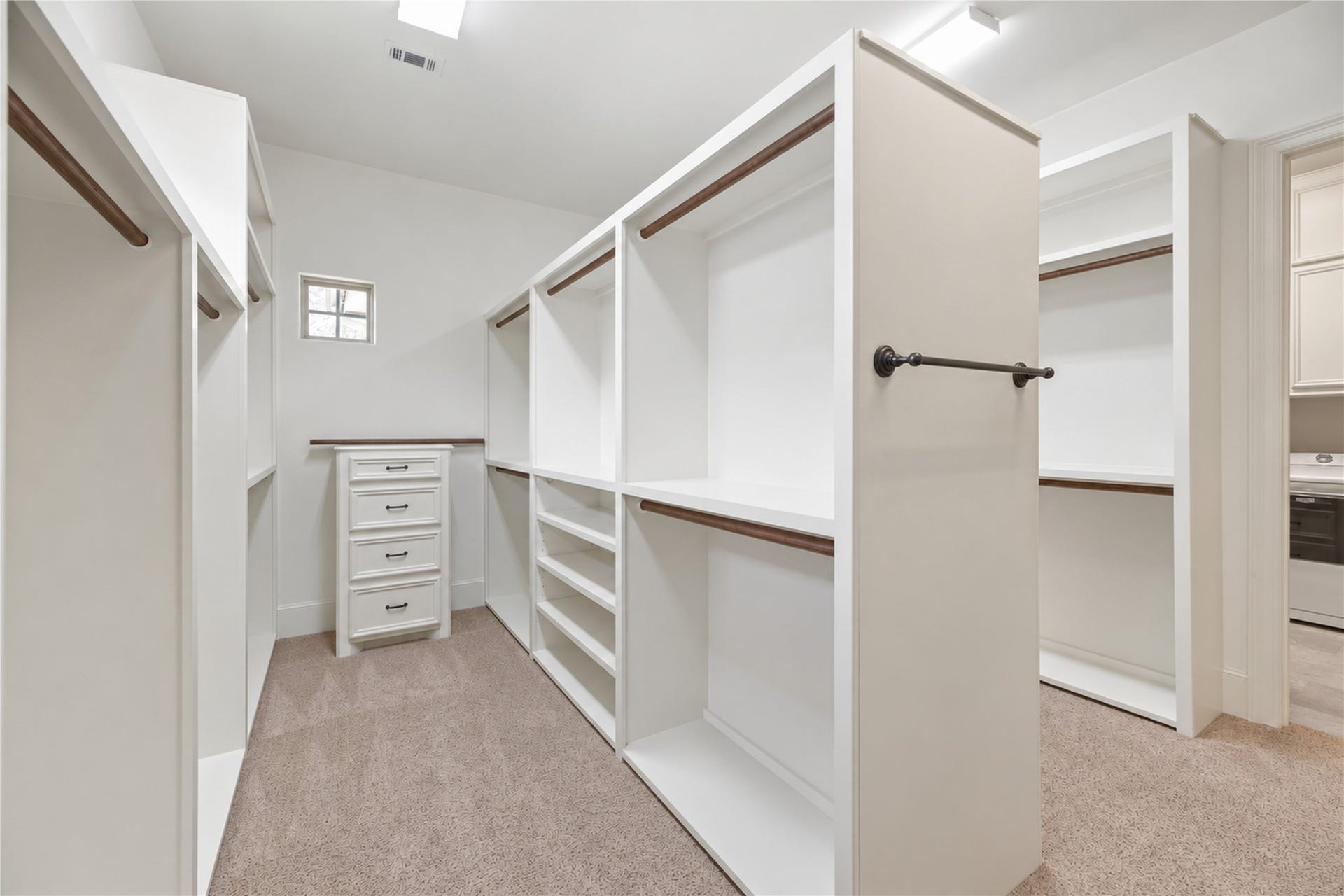 10114 E Frio River Circle N, Cypress, TX 77433 Huge primary closet