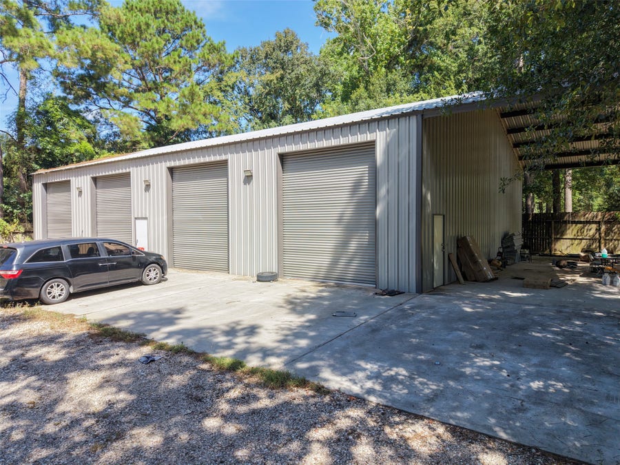 Property photo for 14000 Mcalister Road, Conroe, TX