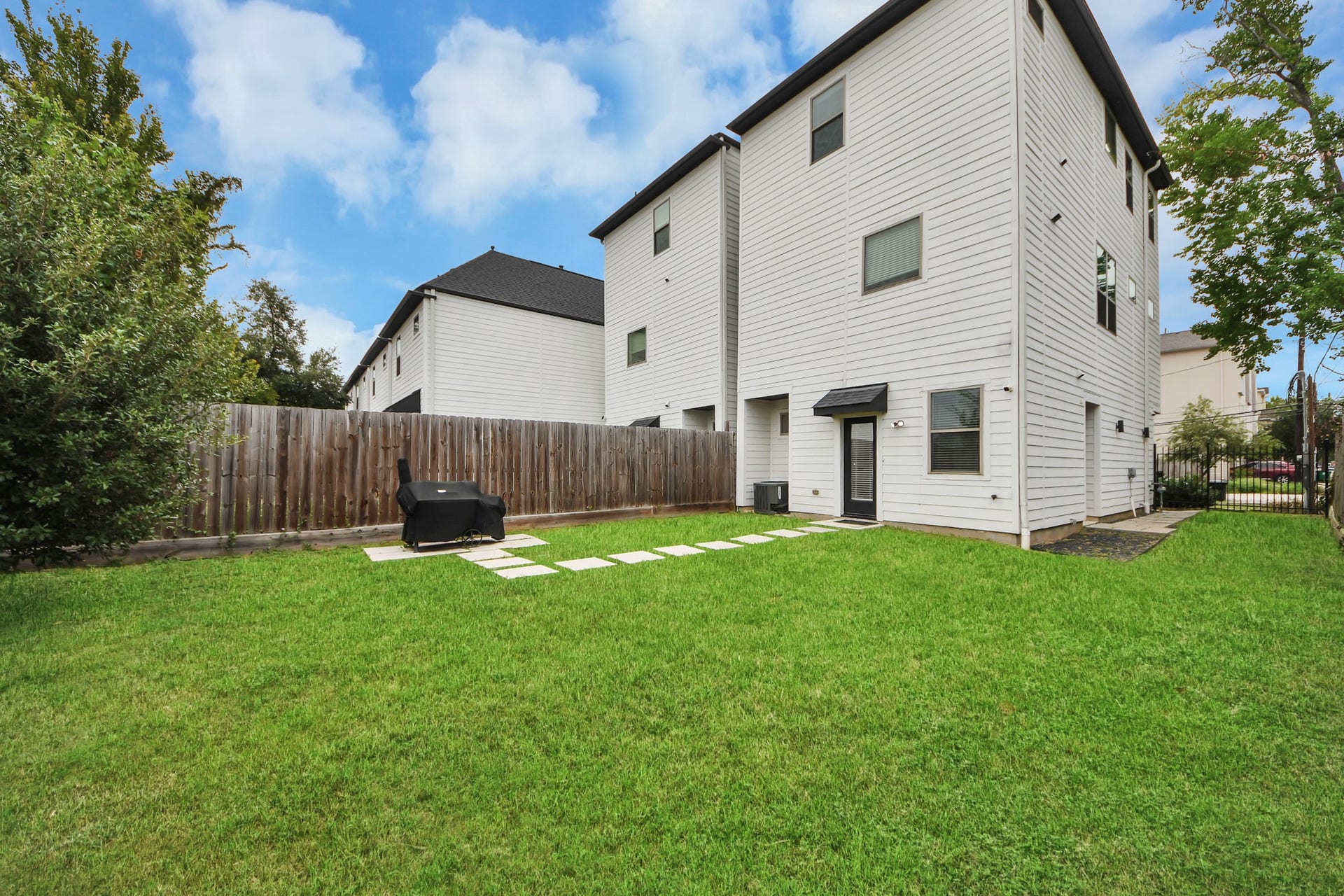 3218 St Emanuel Street, Houston, TX 77004