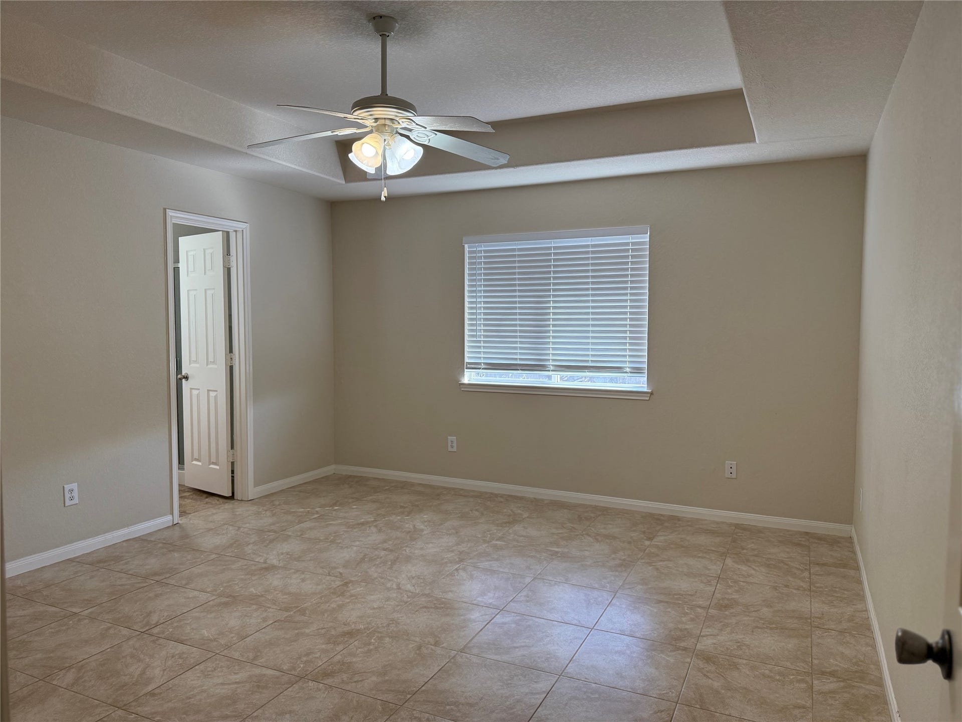 4015 East Teal Estates Circle, Fresno, TX 77545 4015 East Teal Estates Circle, Fresno, TX 77545