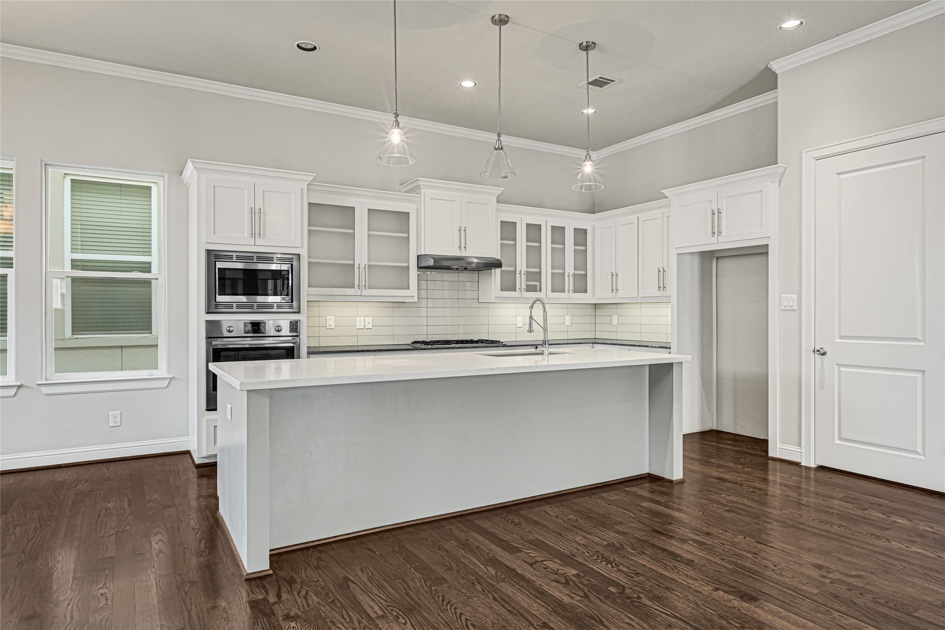 5514 Petty Street, #A, Houston, TX 77007 5514 Petty Street, #A, Houston, TX 77007