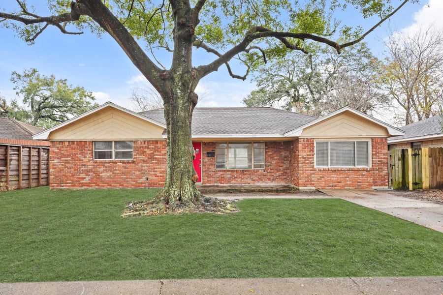 Property photo for 514 Gammon Drive, Houston, TX