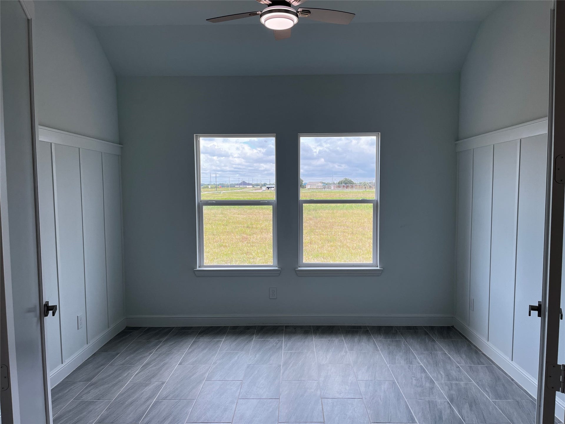 347 Brahman Trail, Angleton, TX 77515