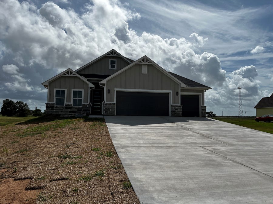Property photo for 347 Brahman Trail, Angleton, TX