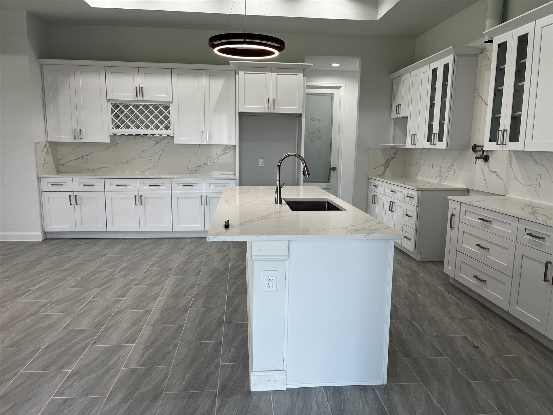 347 Brahman Trail, Angleton, TX 77515