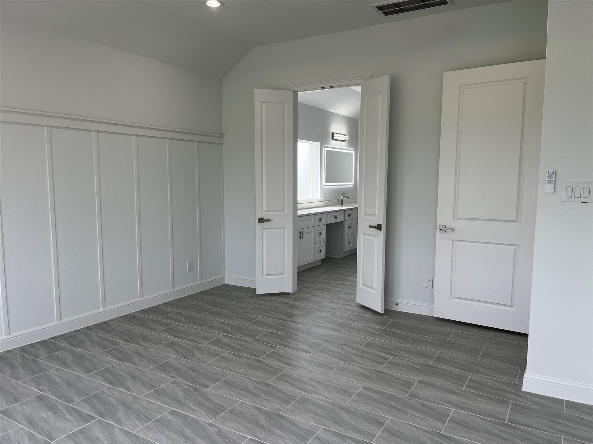 347 Brahman Trail, Angleton, TX 77515