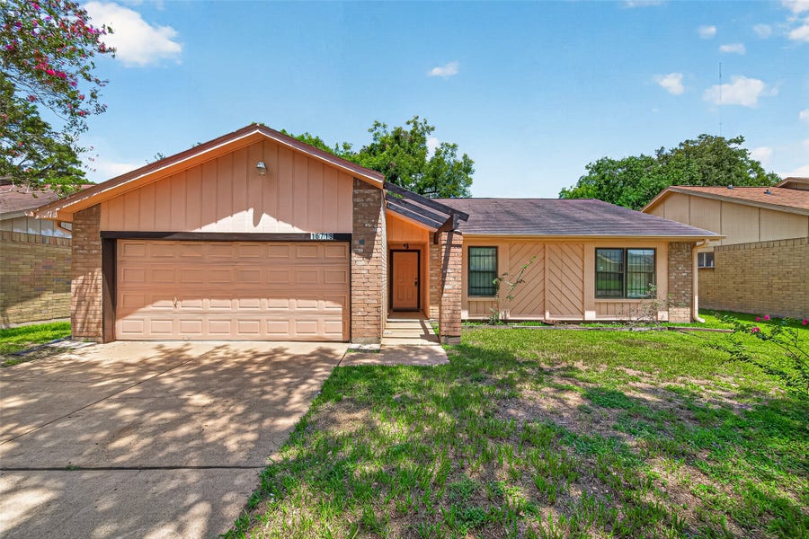 Property photo for 16719 Lonesome quail, Missouri City, TX