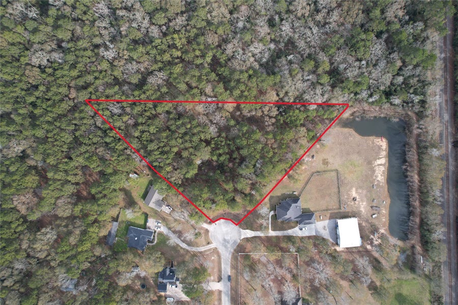 Property photo for 19043 Miranda Drive, Cleveland, TX