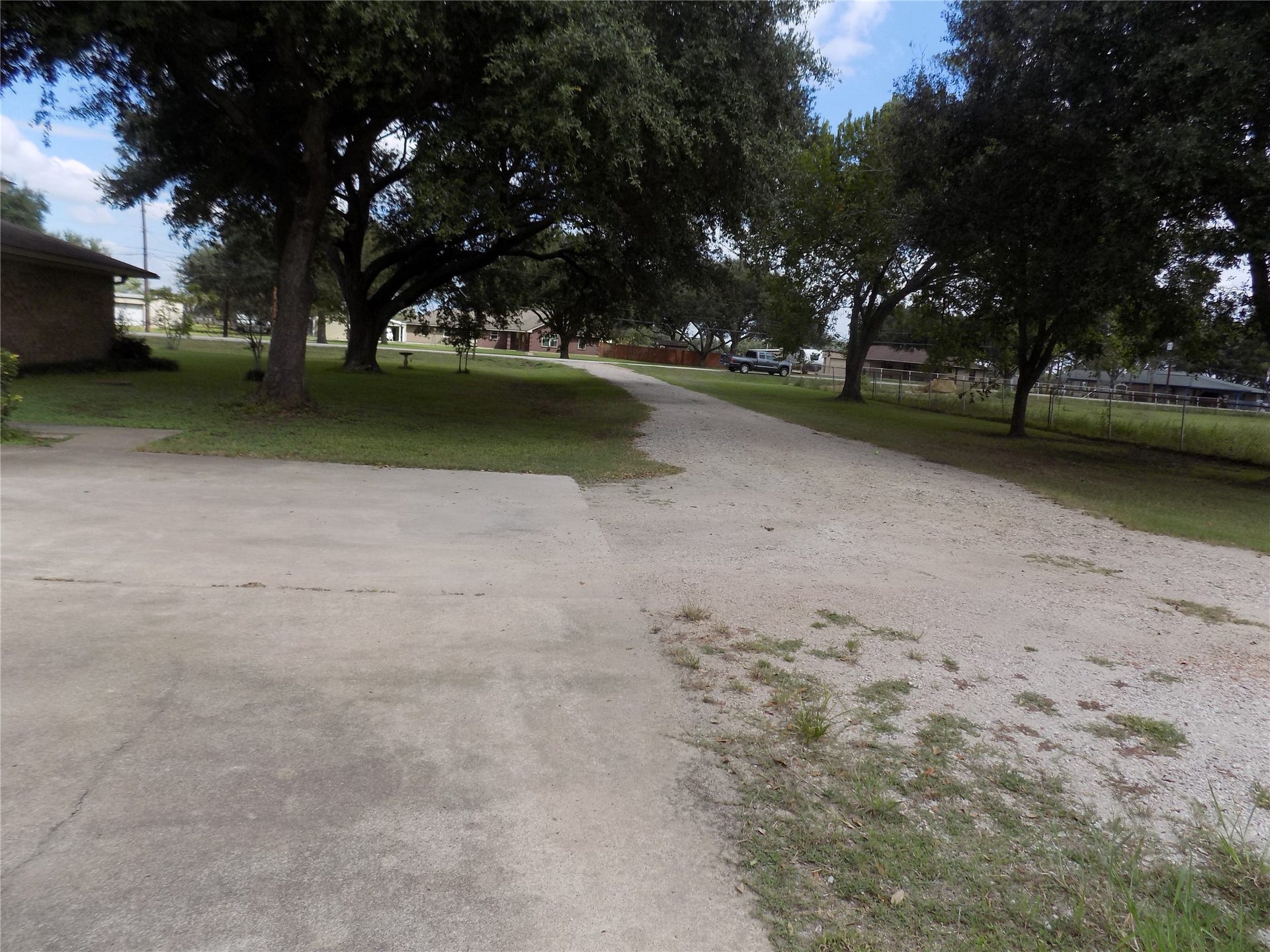 6626 Mildred Road, Needville, TX 77461 6626 Mildred Road, Needville, TX 77461
