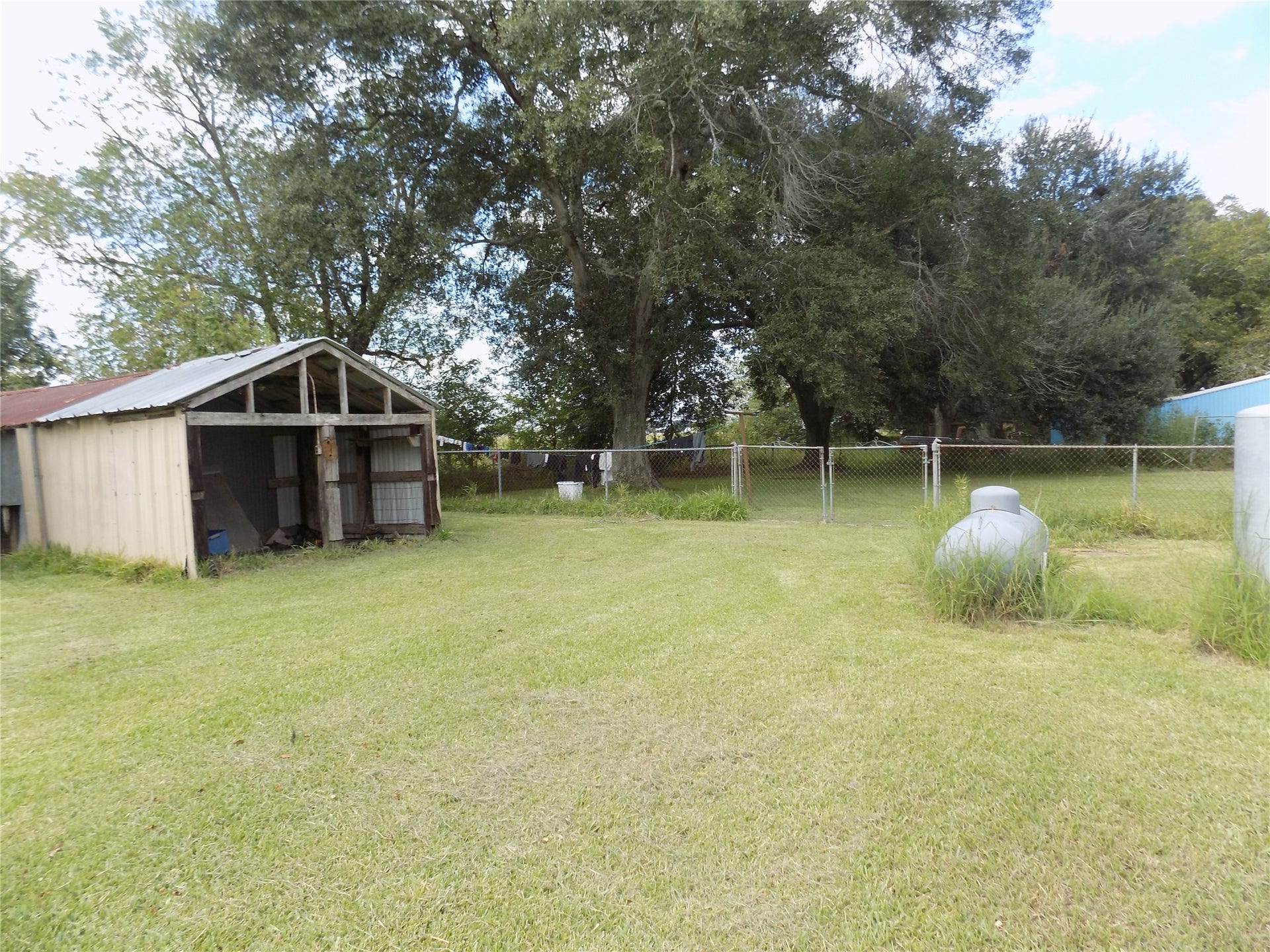 6626 Mildred Road, Needville, TX 77461 6626 Mildred Road, Needville, TX 77461