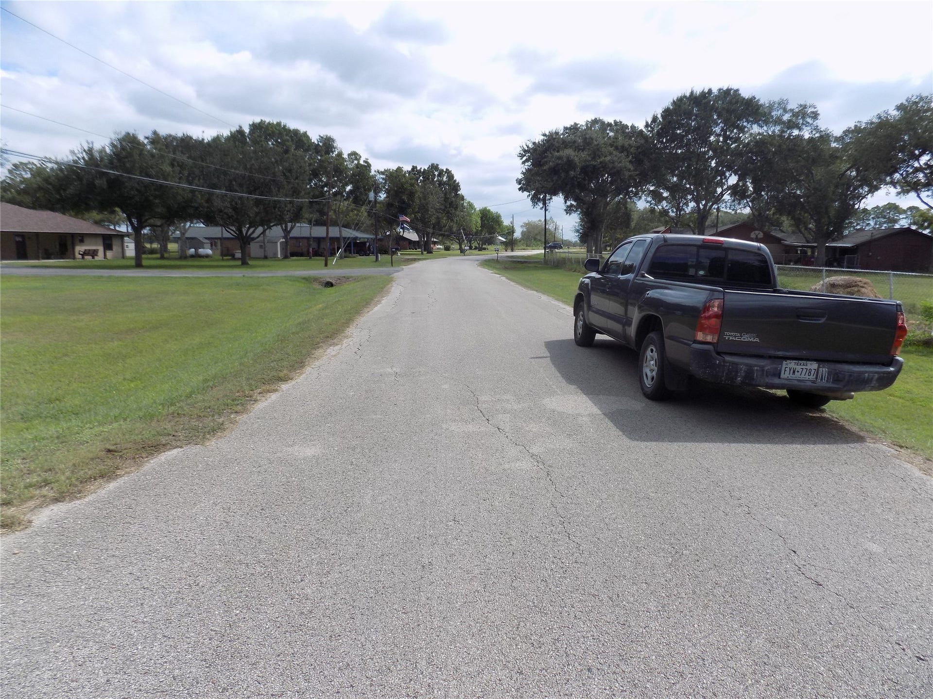 6626 Mildred Road, Needville, TX 77461 6626 Mildred Road, Needville, TX 77461