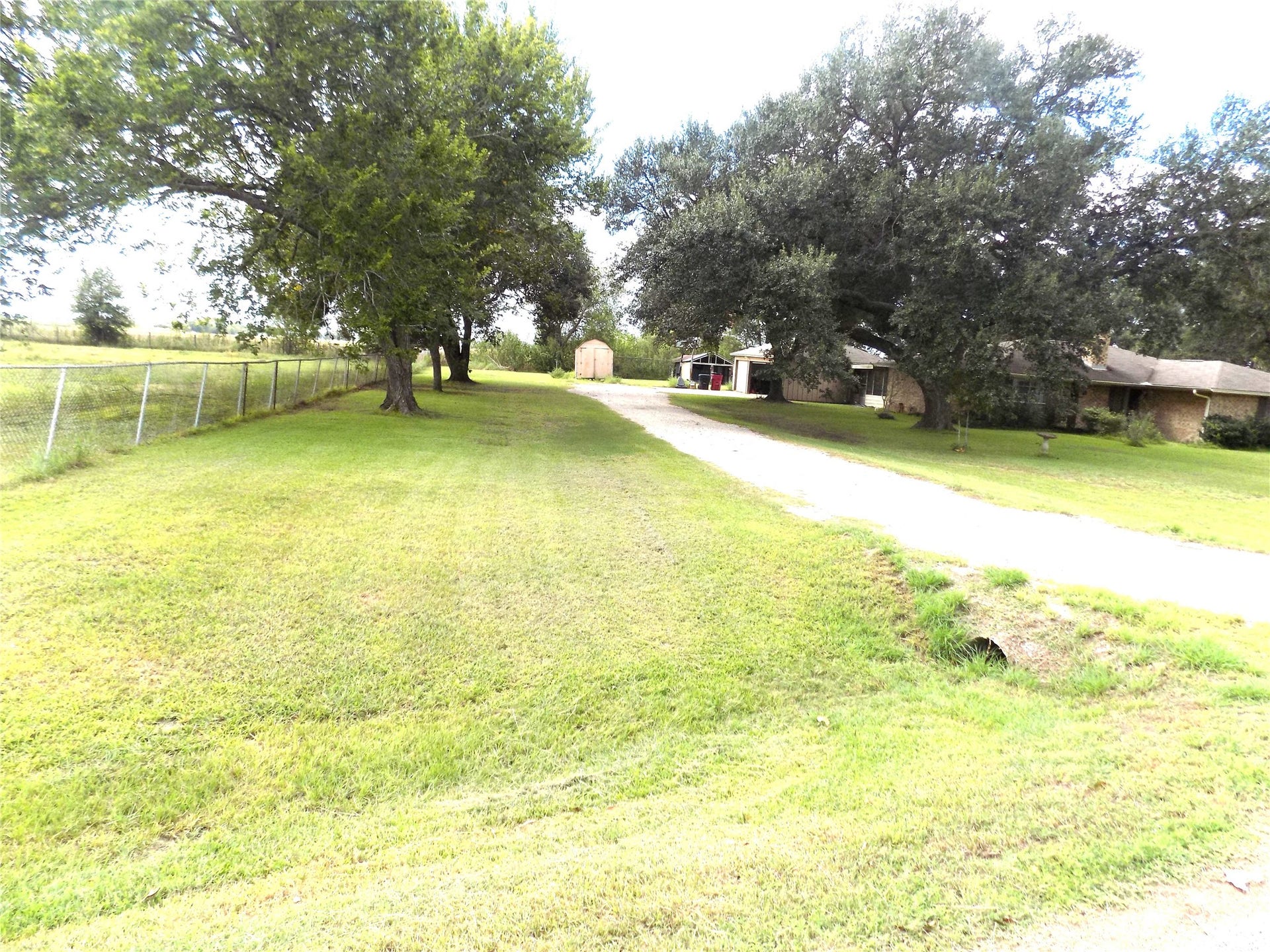 6626 Mildred Road, Needville, TX 77461 6626 Mildred Road, Needville, TX 77461
