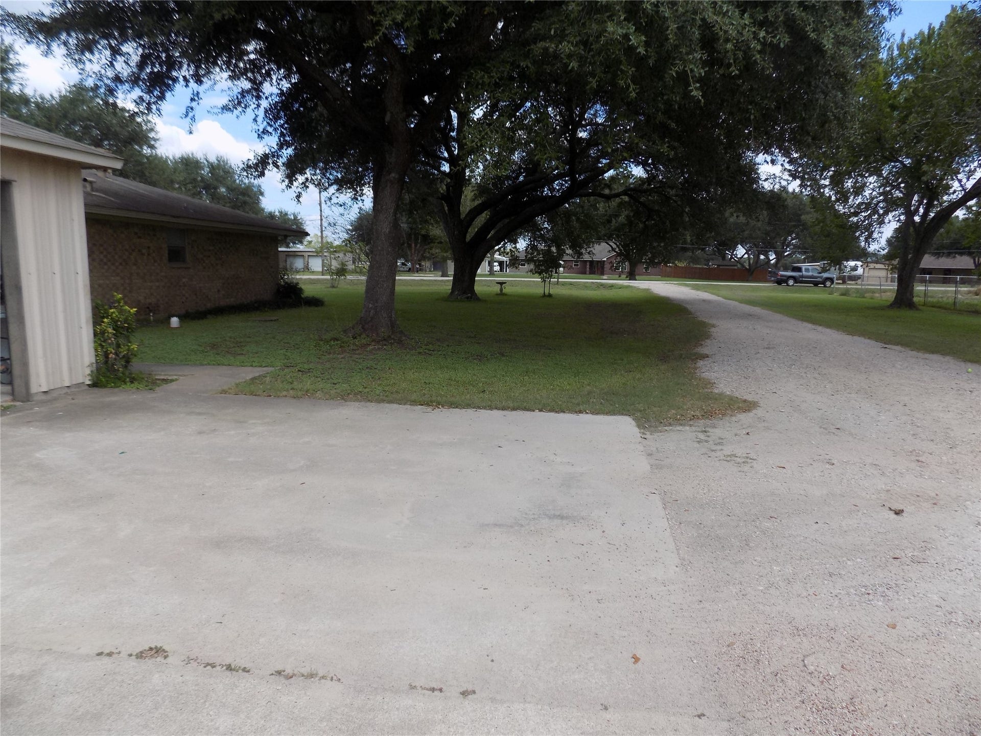 6626 Mildred Road, Needville, TX 77461 6626 Mildred Road, Needville, TX 77461