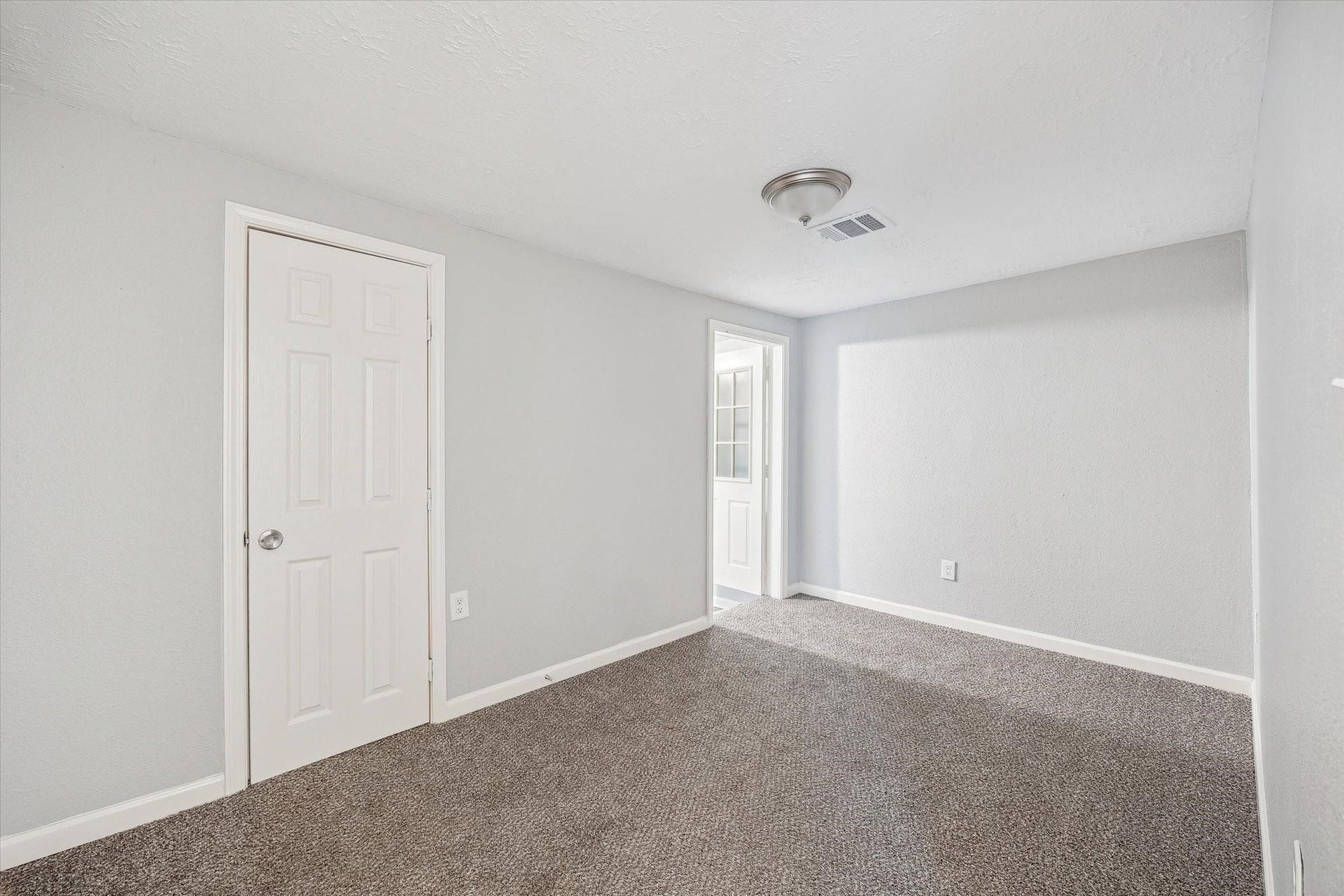 710 E Magnolia Street, Angleton, TX 77515 710 E Magnolia Street, Angleton, TX 77515