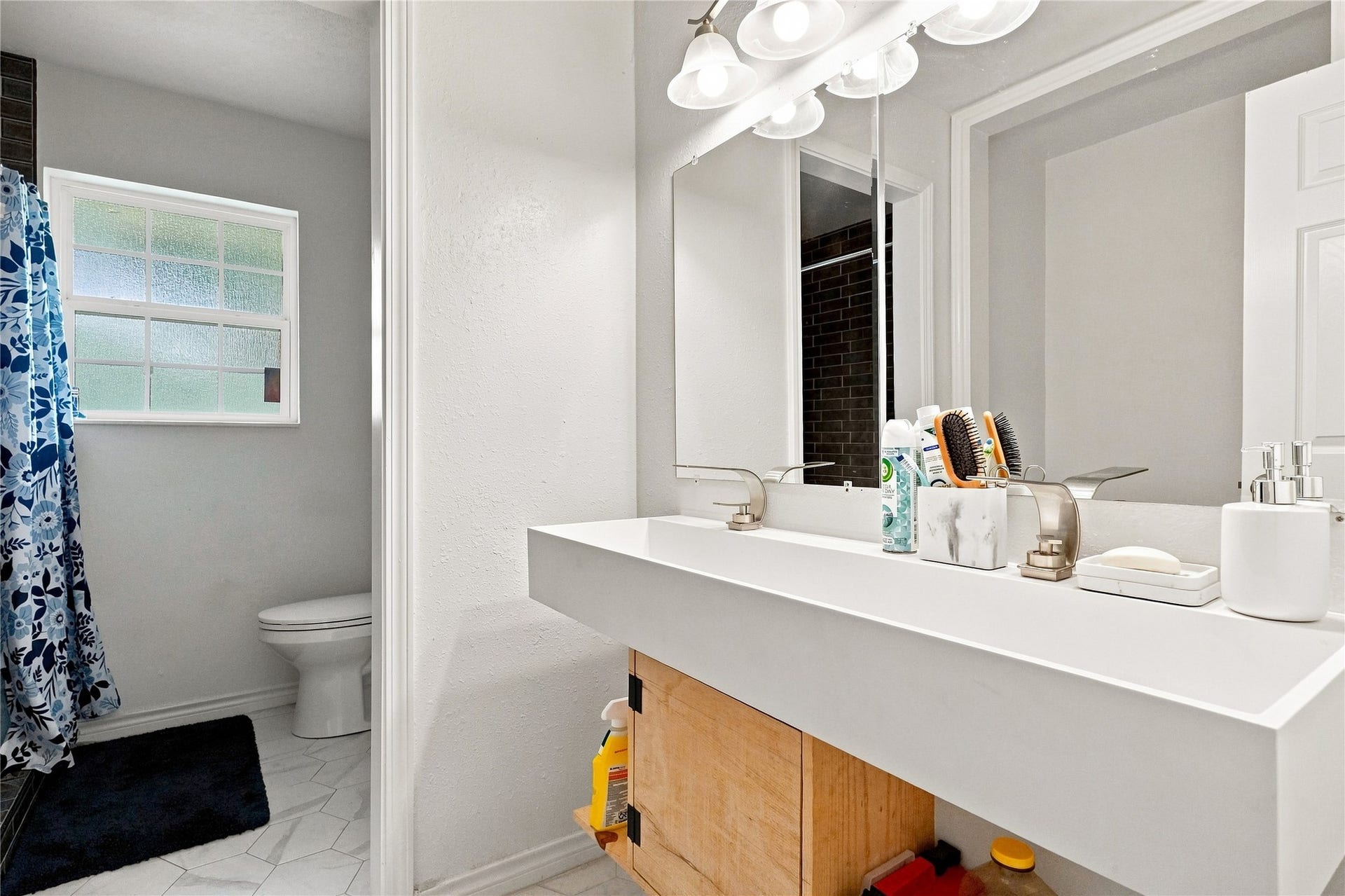 3305 Luella Avenue, Deer Park, TX 77536 Primary Bathroom