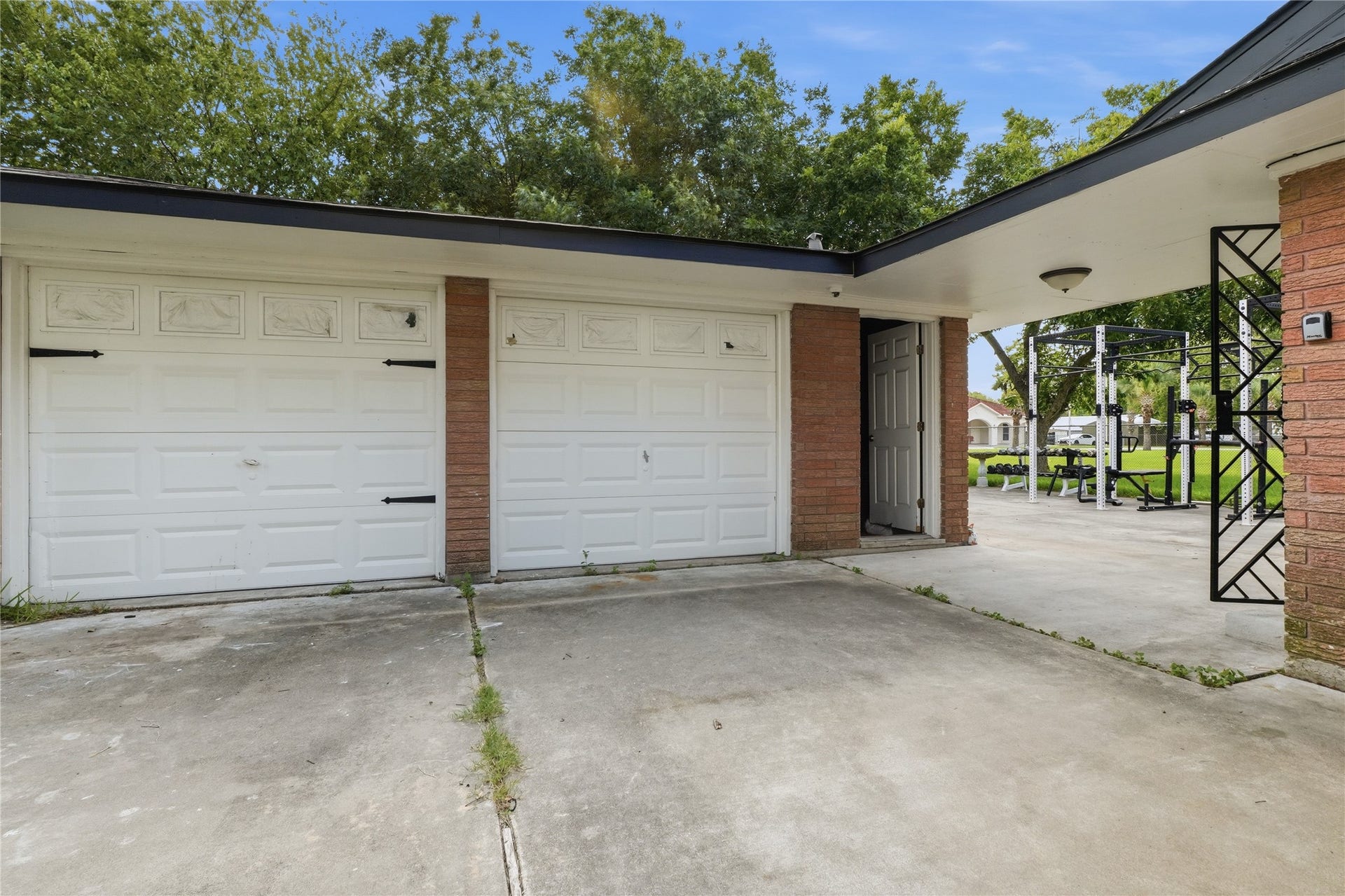 3305 Luella Avenue, Deer Park, TX 77536 Detached 2 car garage