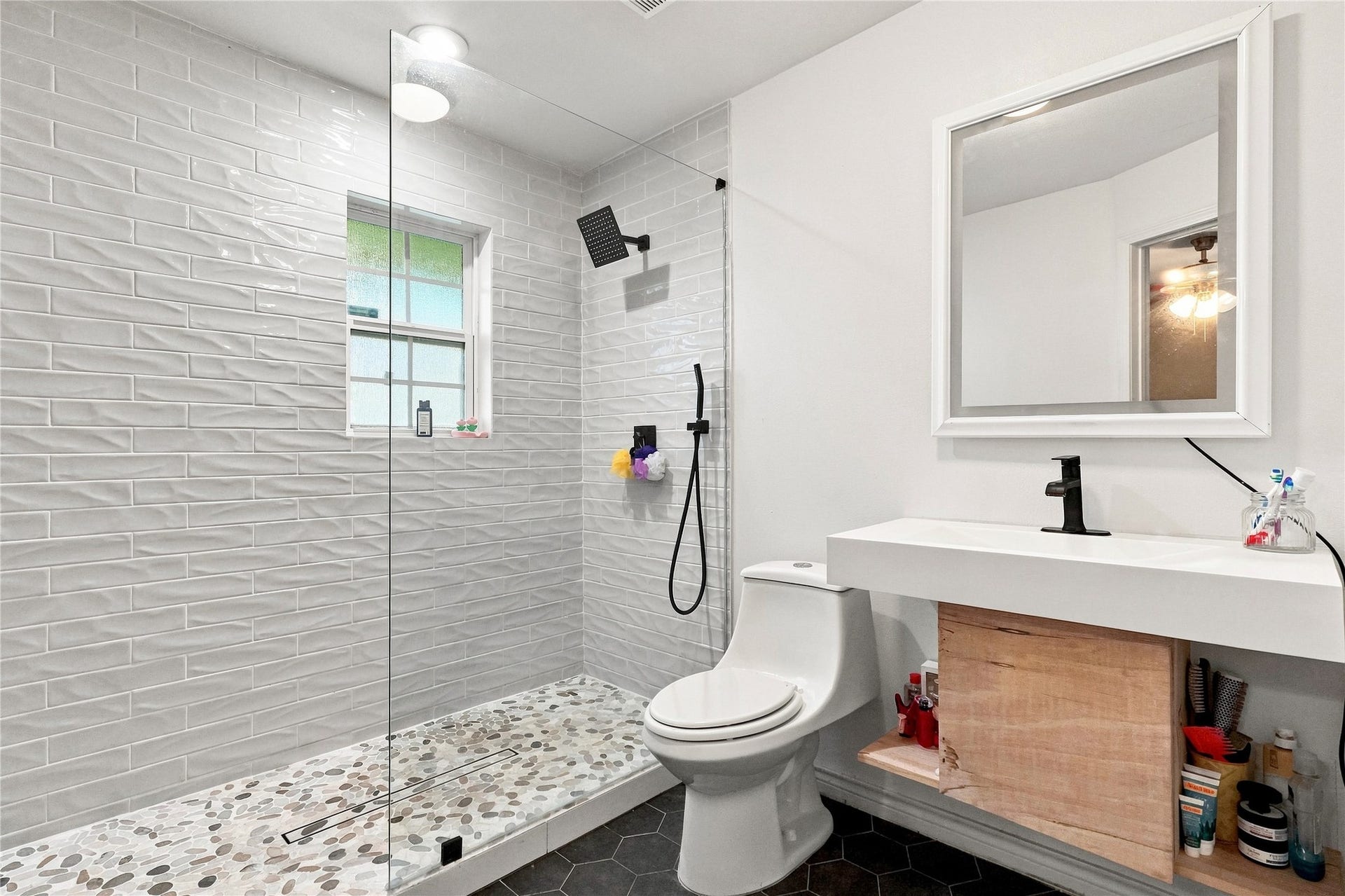 3305 Luella Avenue, Deer Park, TX 77536 2nd Full Bath
