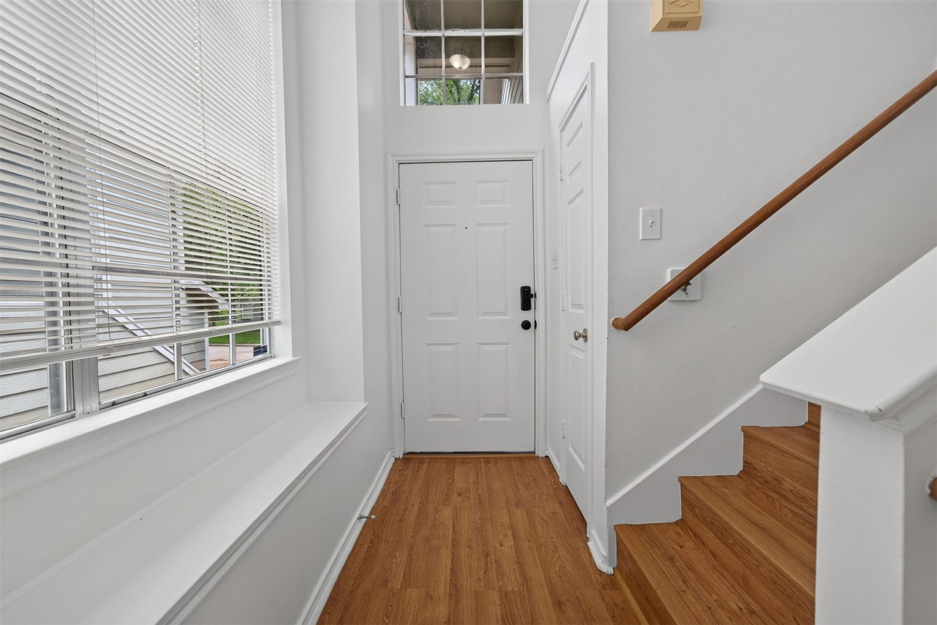 130 S Walden Elms Circle, Spring, TX 77382 130 S Walden Elms Circle, Spring, TX 77382