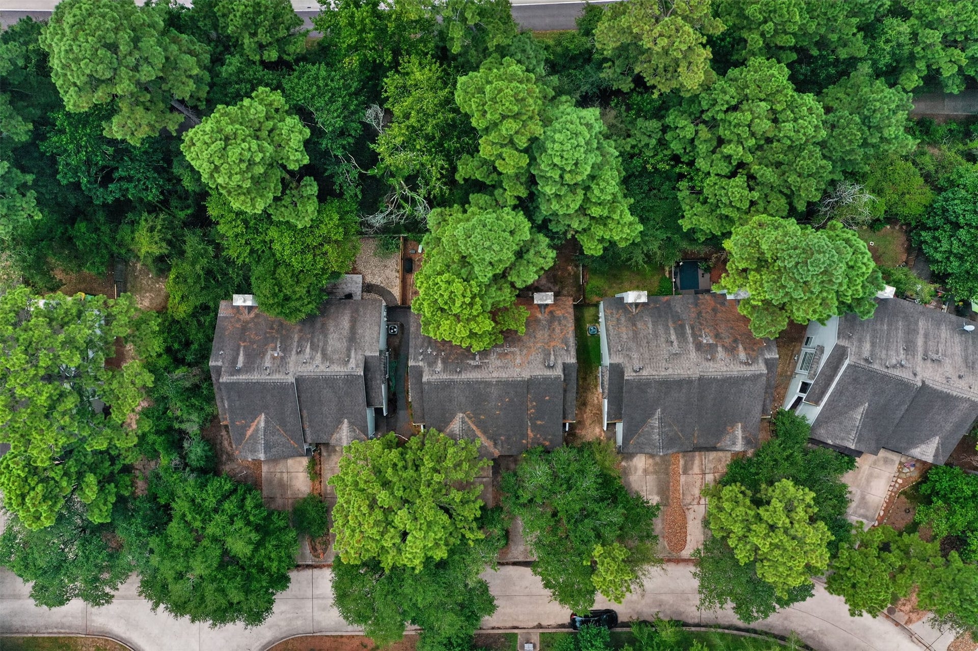 130 S Walden Elms Circle, Spring, TX 77382 130 S Walden Elms Circle, Spring, TX 77382