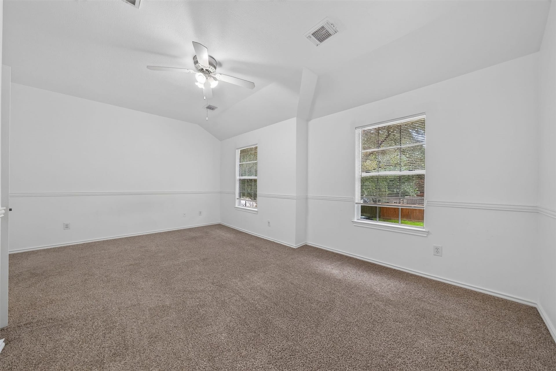 130 S Walden Elms Circle, Spring, TX 77382 130 S Walden Elms Circle, Spring, TX 77382
