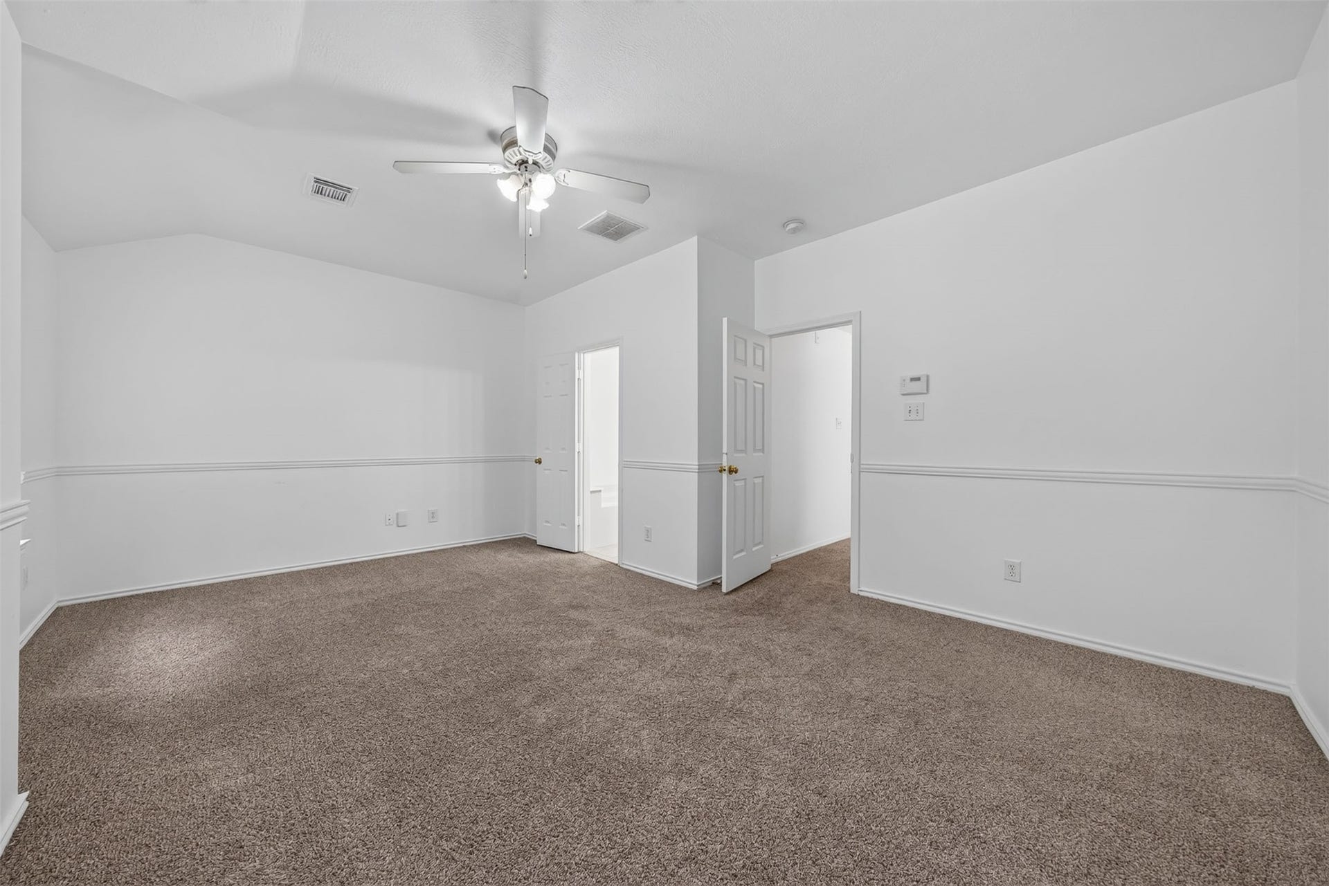 130 S Walden Elms Circle, Spring, TX 77382 130 S Walden Elms Circle, Spring, TX 77382