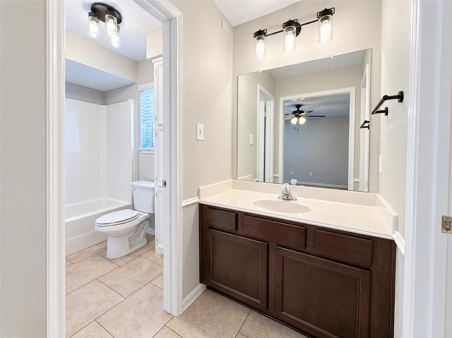 6815 Falling Waters Drive, Spring, TX 77379 6815 Falling Waters Drive, Spring, TX 77379