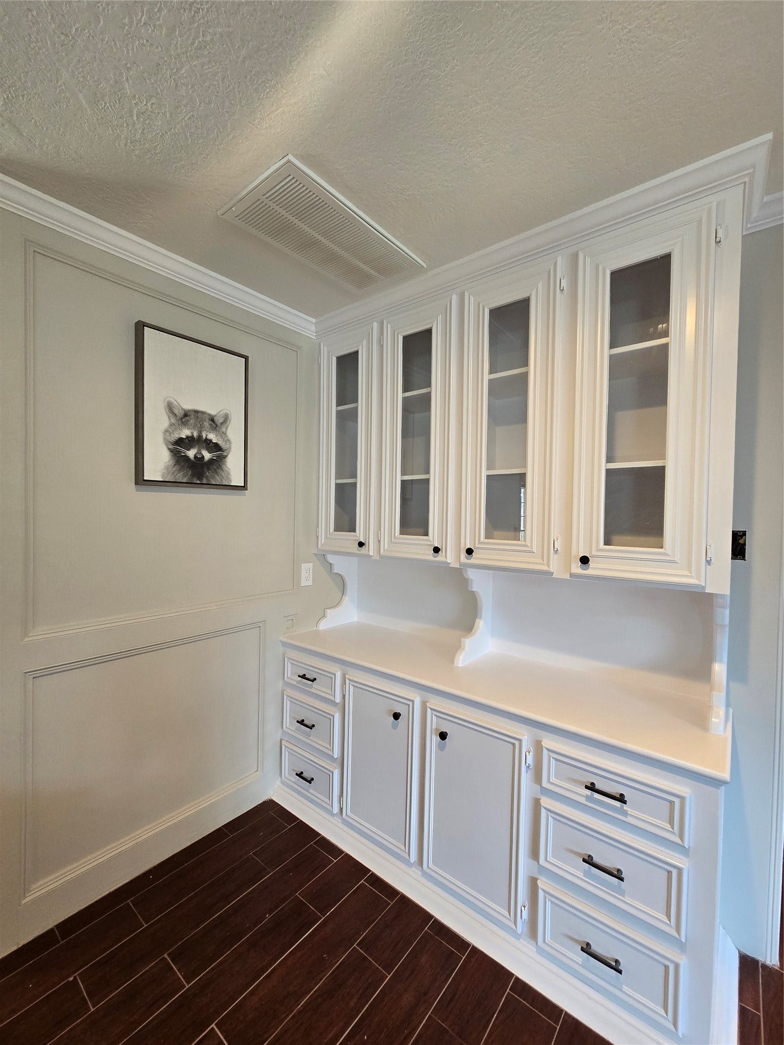 7827 Zilonis Court, Jersey Village, TX 77040 Livingroom built-in cabinets
