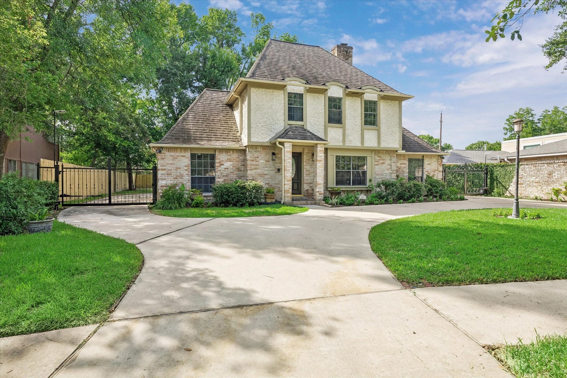 7827 Zilonis Court, Jersey Village, TX 77040 7827 Zilonis Court, Jersey Village, TX 77040