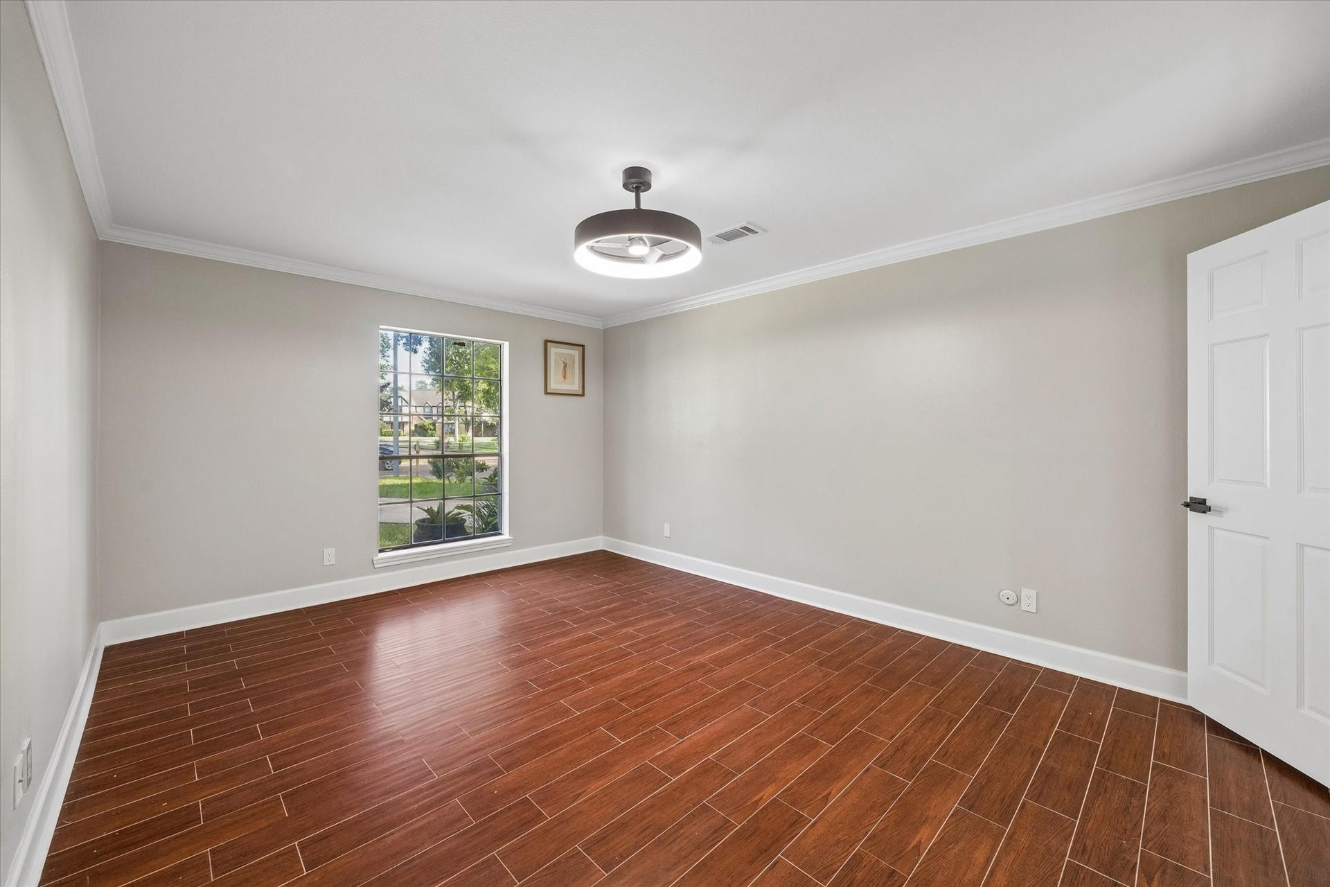 7827 Zilonis Court, Jersey Village, TX 77040 Spacious master bedroom